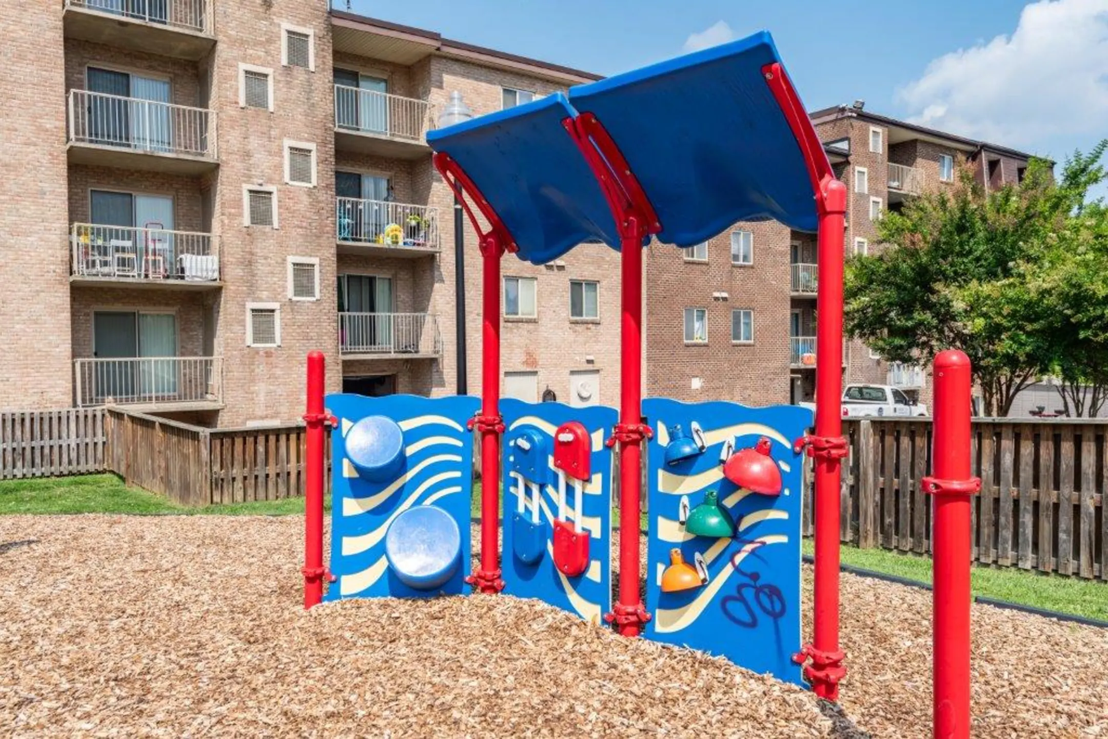 Playground - The Willows Apartment Homes - Glen Burnie, MD