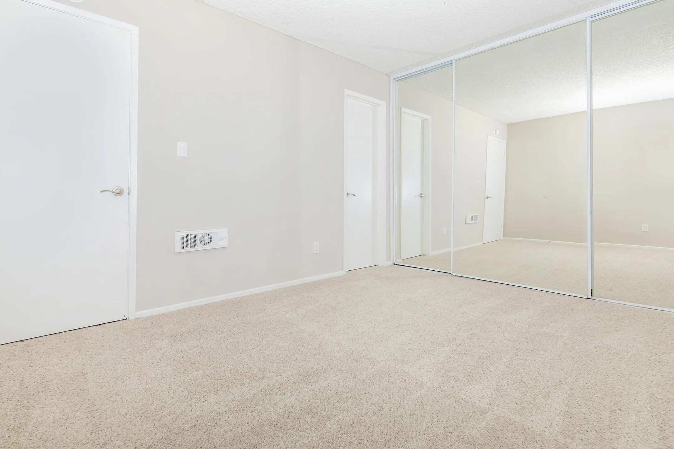 Wateridge Apartment Homes - Anaheim, CA