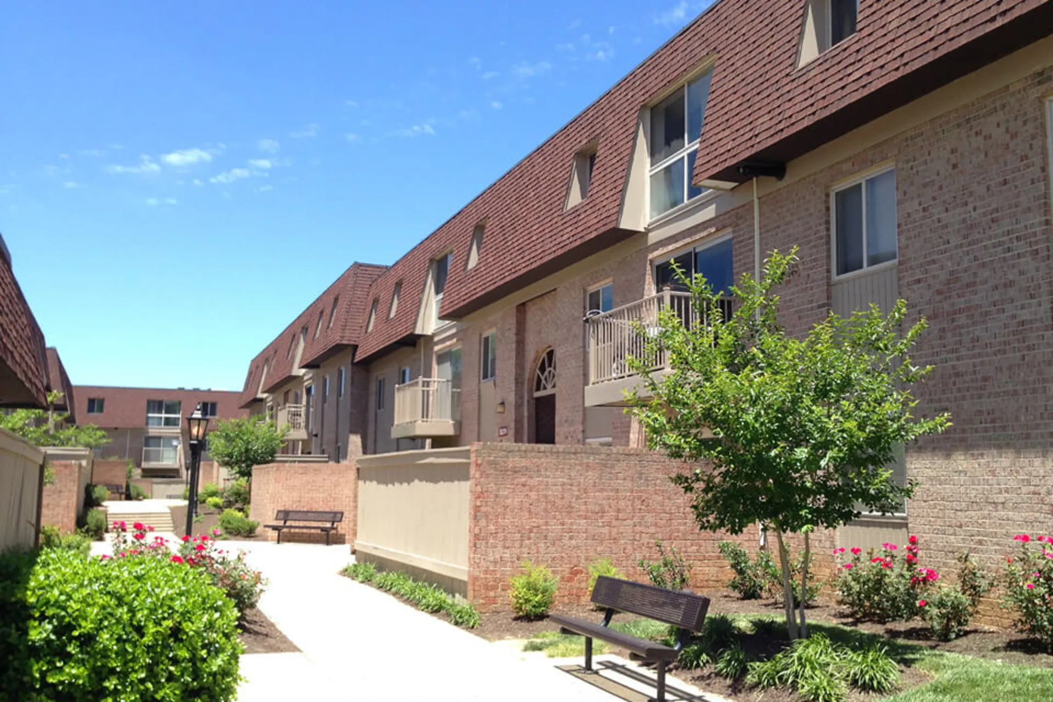 Building - Cider Mill Apartments - Montgomery Village, MD