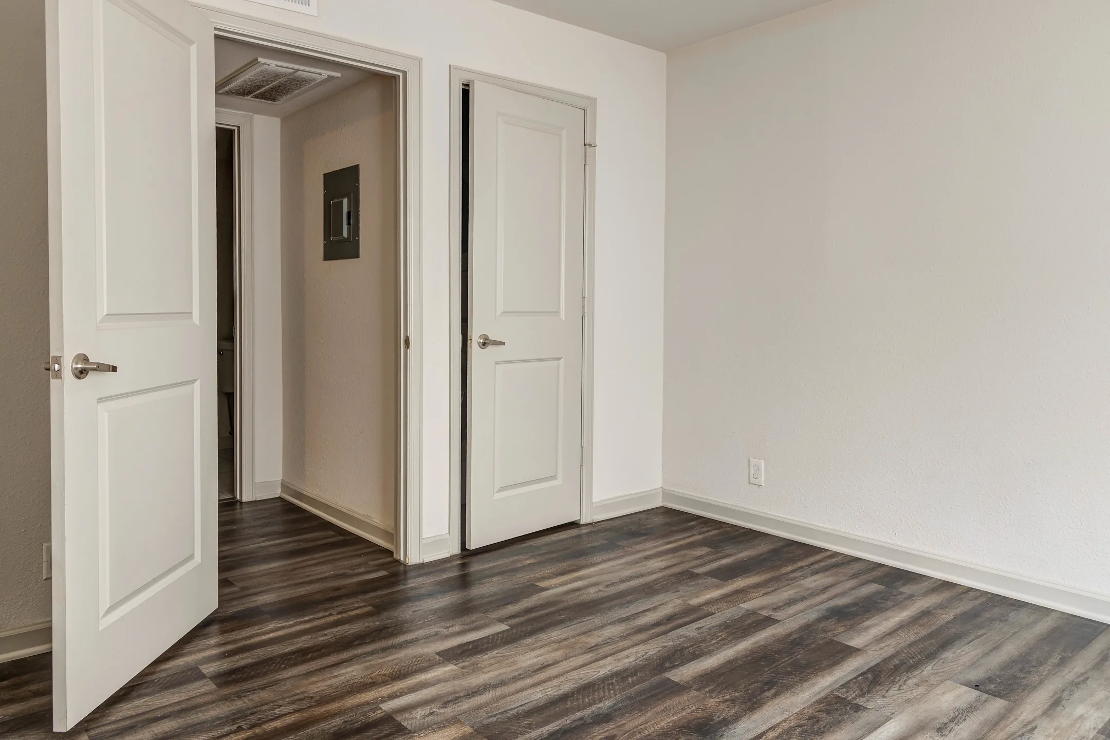 Mosaic Apartments 2570 Sweet Gum Lane Beaumont, TX Apartments for