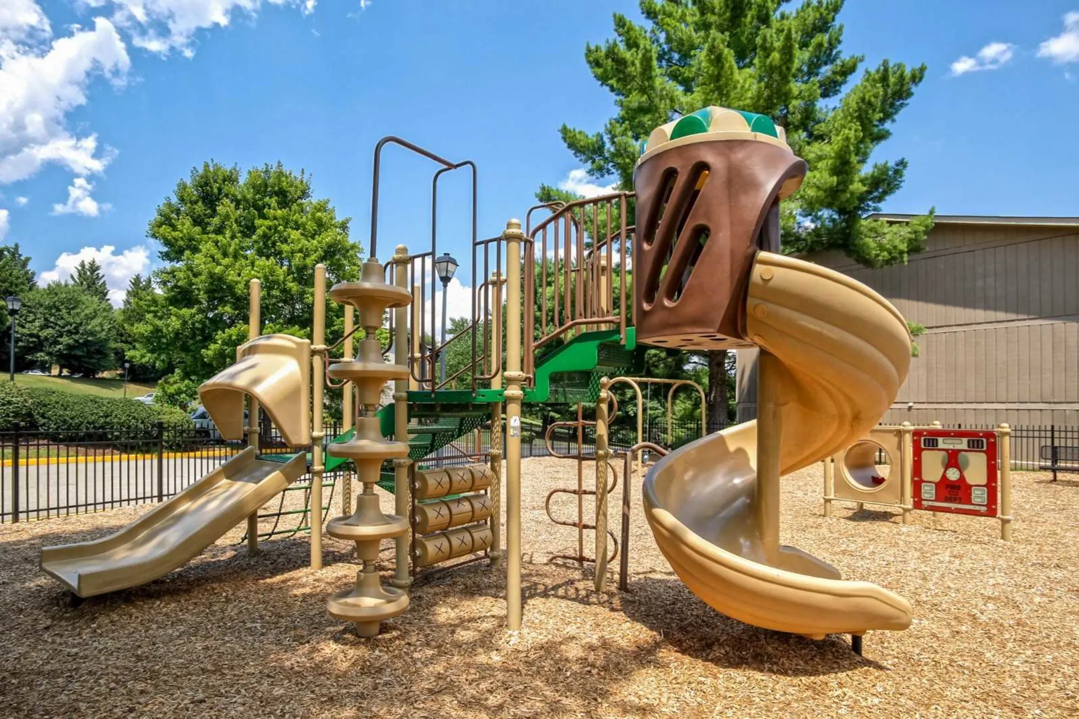 Playground - Pebble Creek Apartment Homes - Roanoke, VA