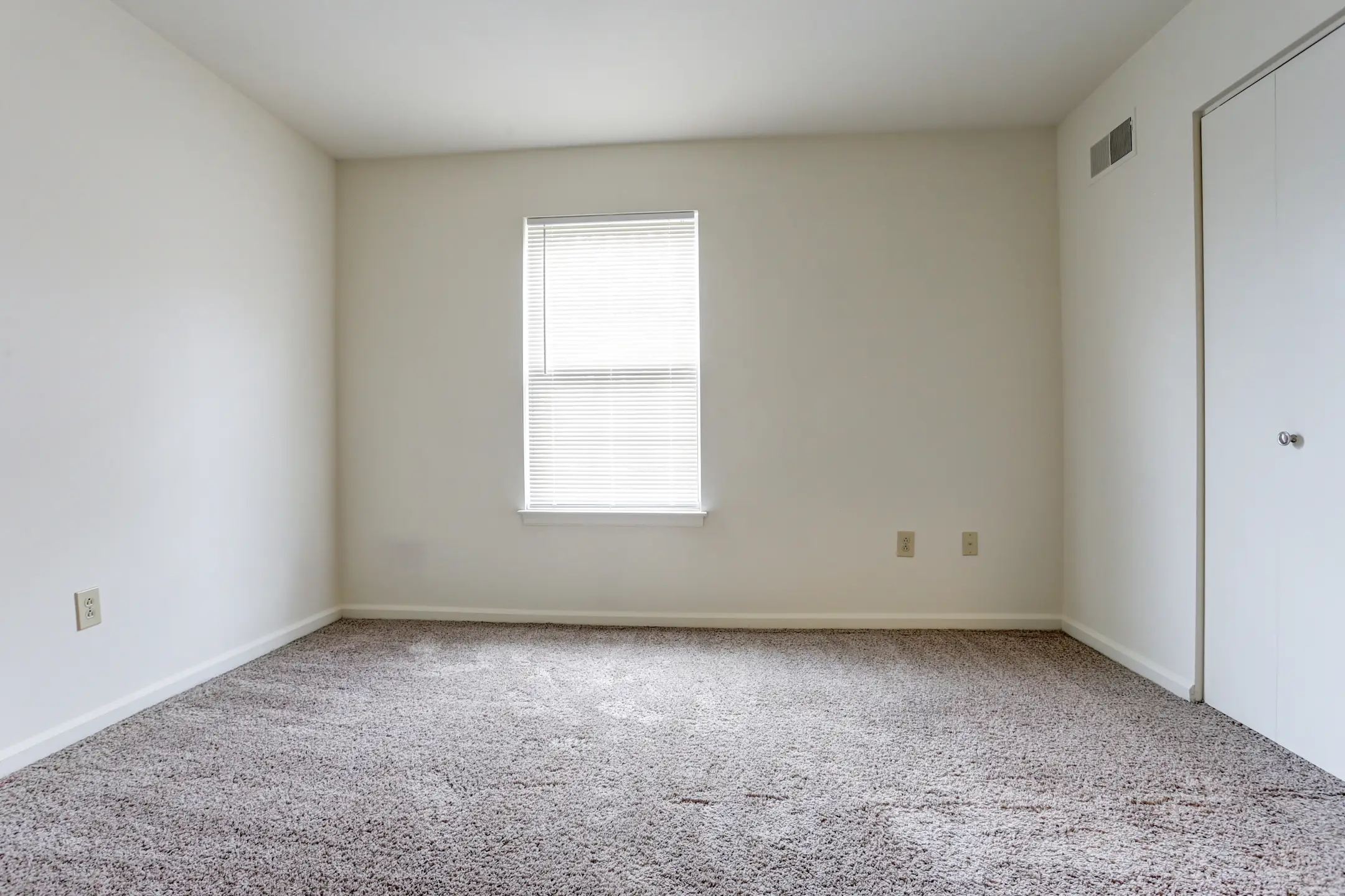 Hershey Heights Apartments Hummelstown, PA 17036