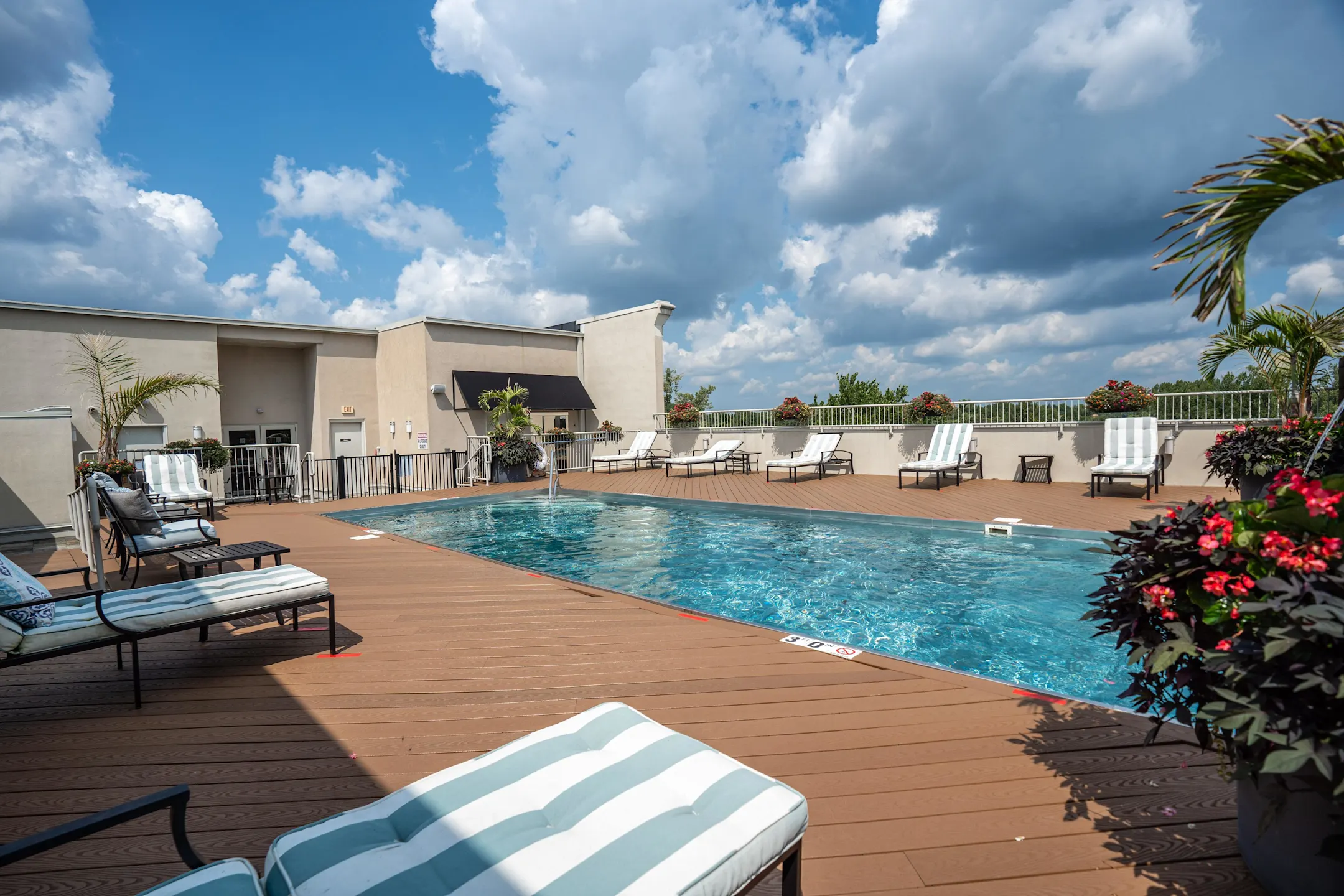 Residences Of Creekside Apartments Gahanna, OH 43230