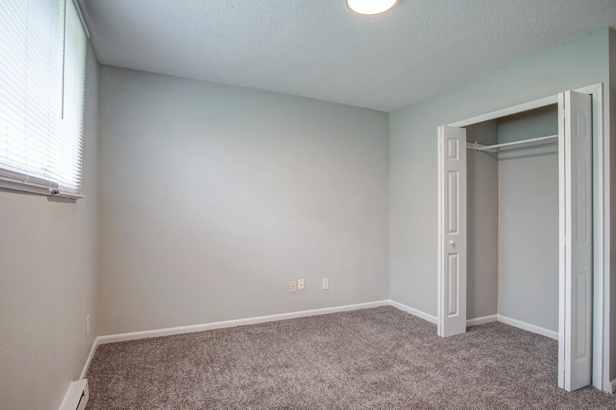 Point Place 3553 E Manhattan Blvd Toledo, OH Apartments for Rent