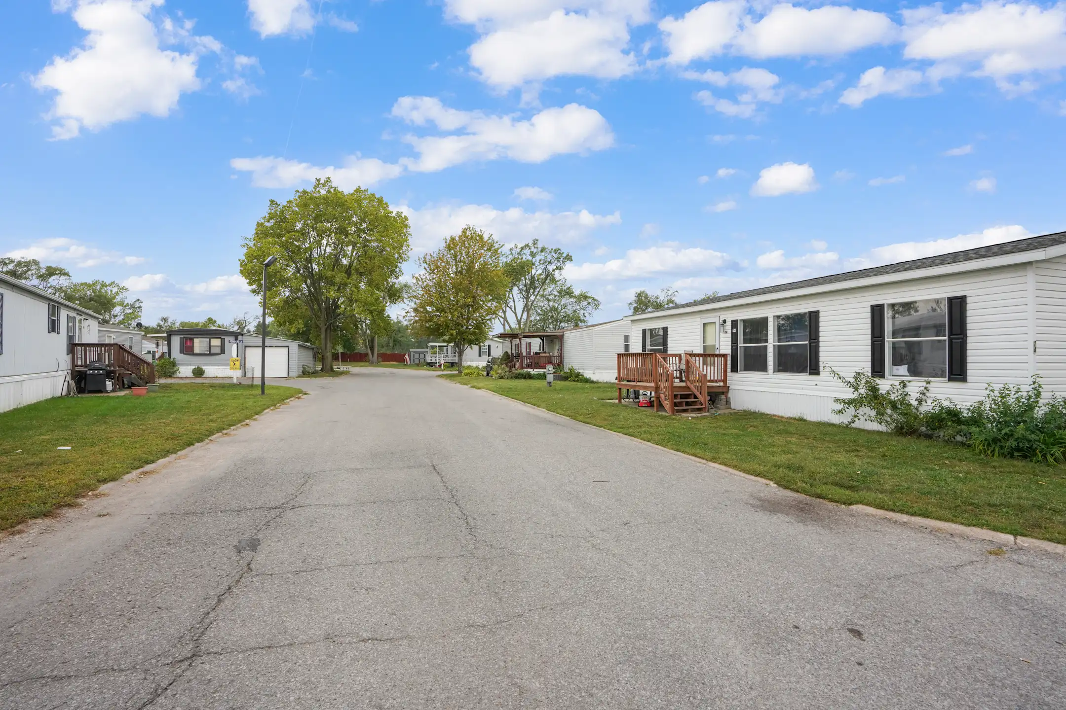 Lakeside Estates 3510 N 9th St Carter Lake, IA Apartments for Rent