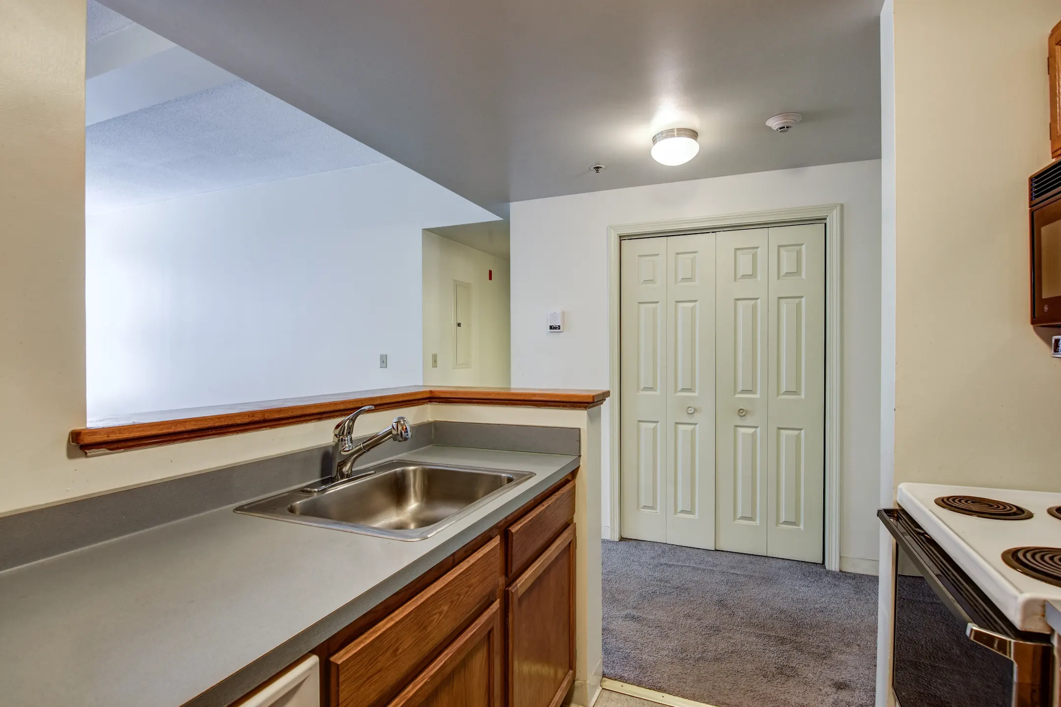 Hayward Landing Apartments 26 North St Douglas, MA Apartments for Rent Rent.