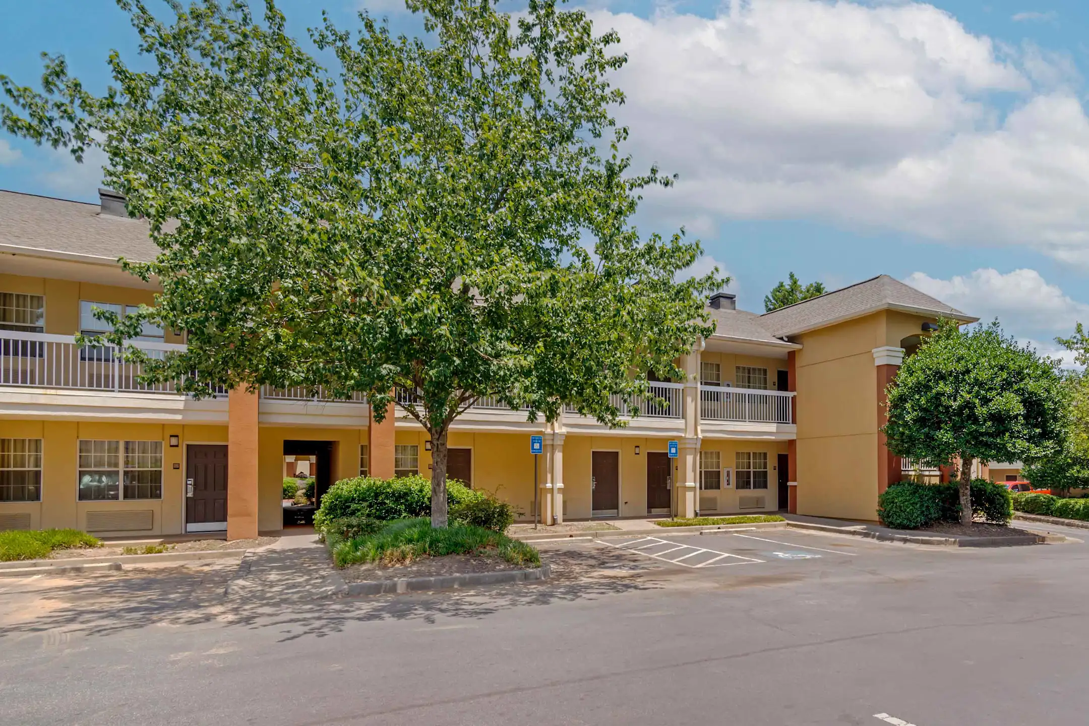 Furnished Studio Atlanta Cumberland Mall Apartments Smyrna, GA 30080