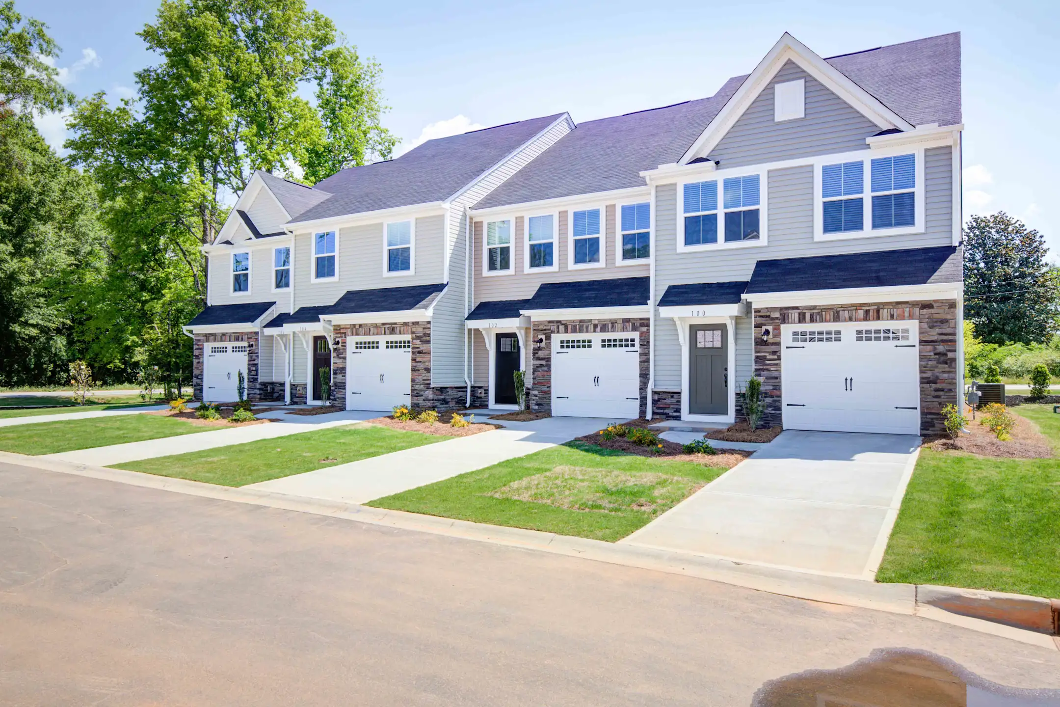 Harrison Landing Apartments Simpsonville, SC 29680