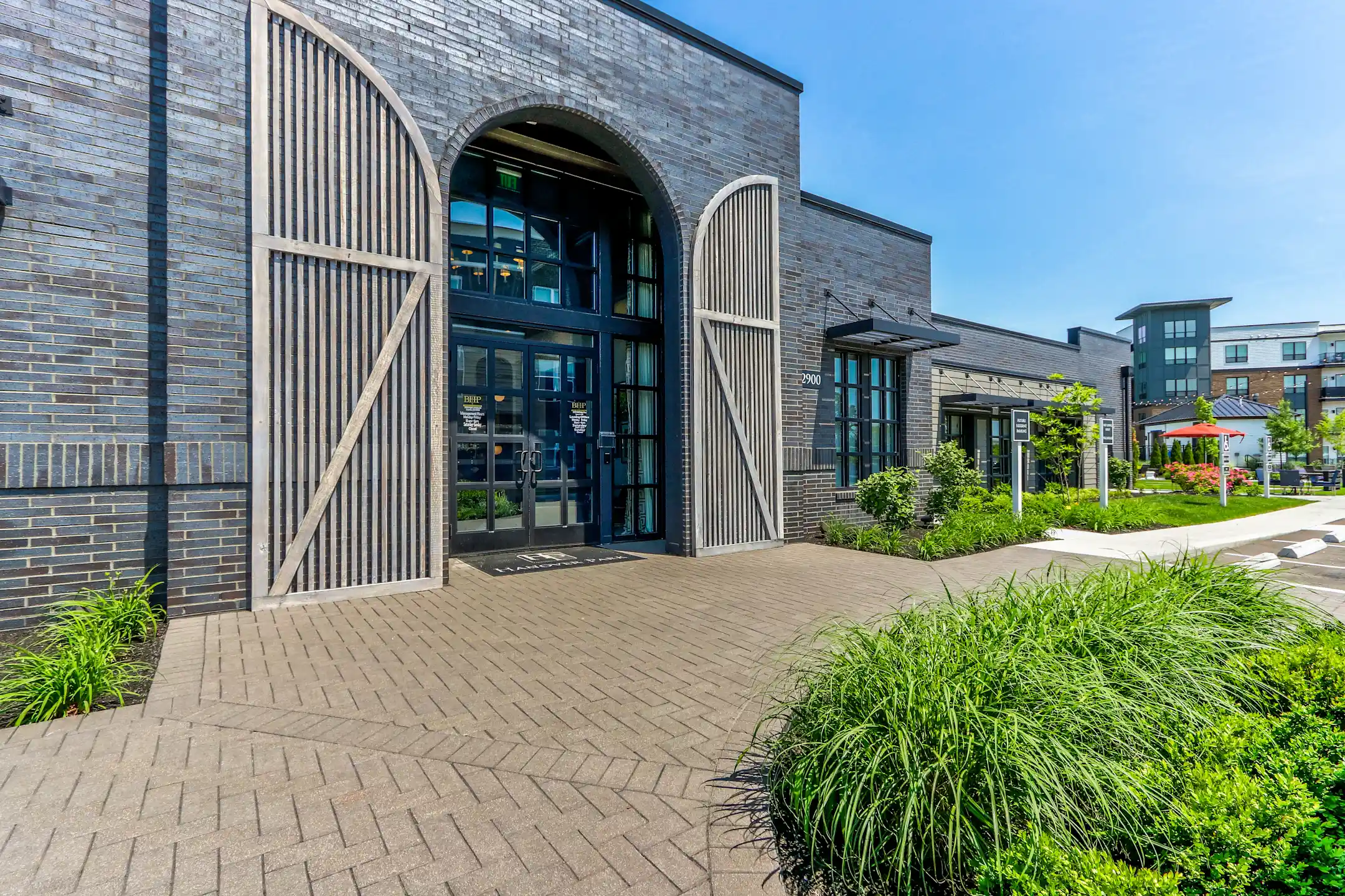 Hanover Park Apartments Columbus, OH 43204