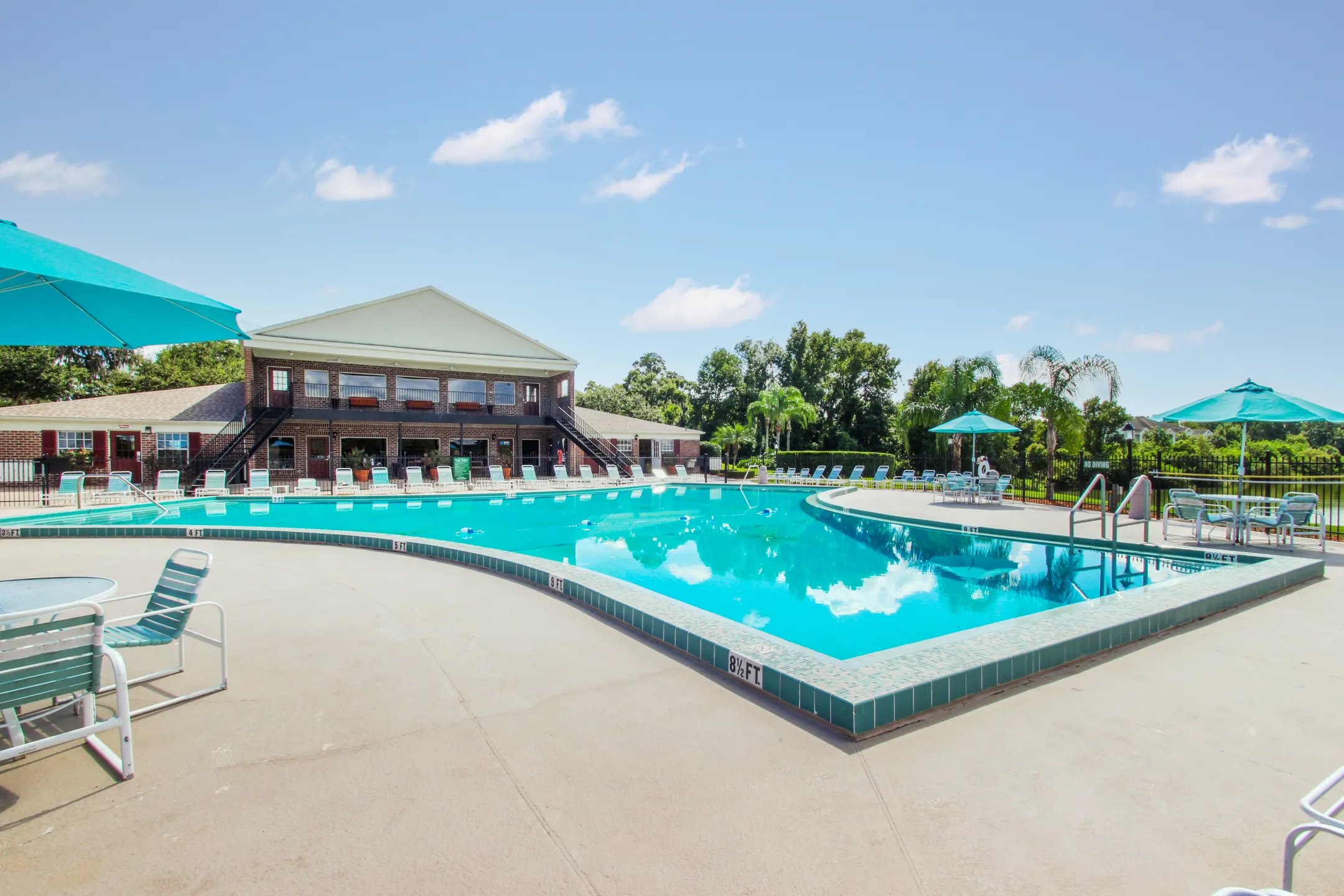 Pool - Carlton Arms Of North Lakeland - Lakeland, FL