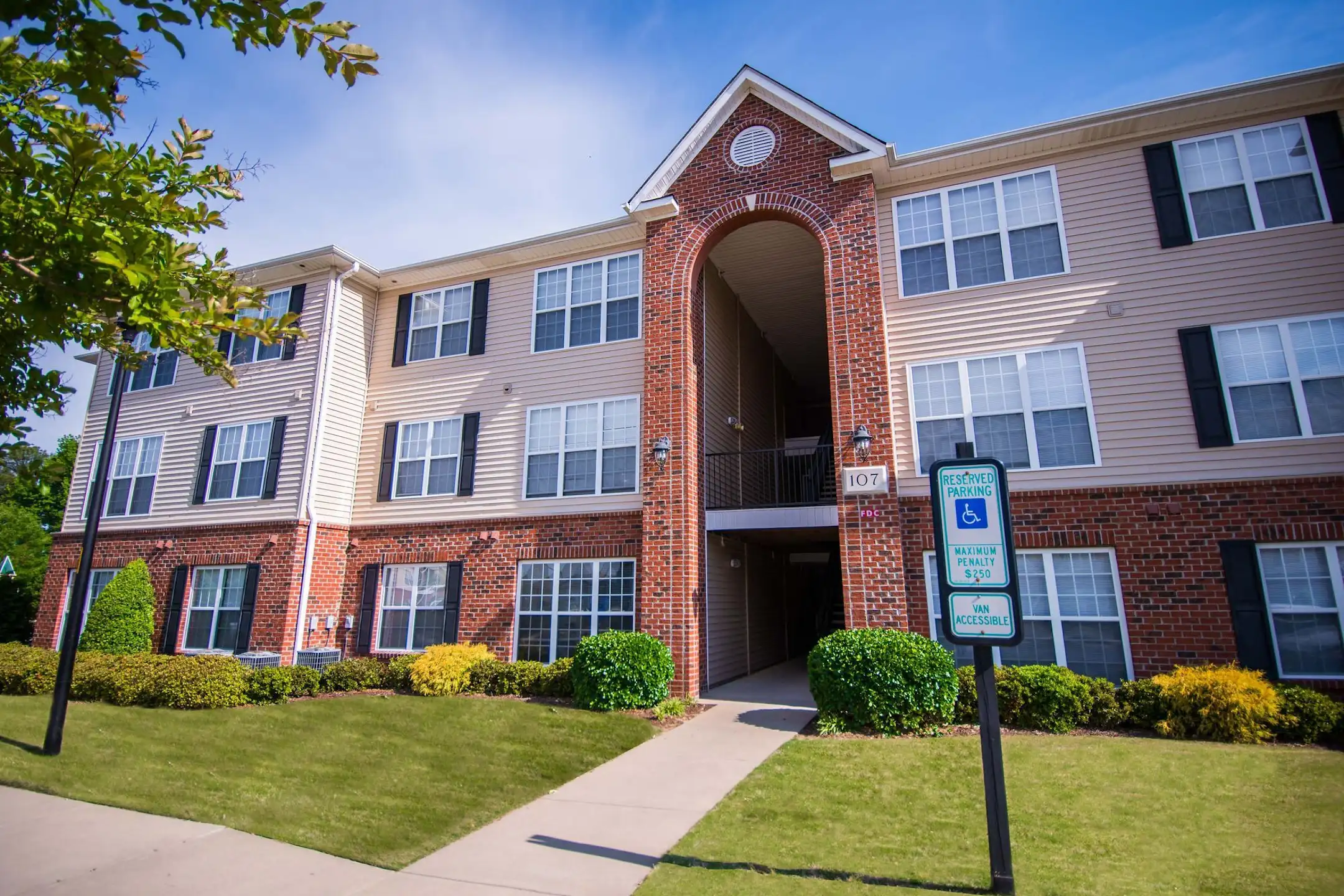 Legacy At Berkeley Place Apartments Goldsboro, NC 27534