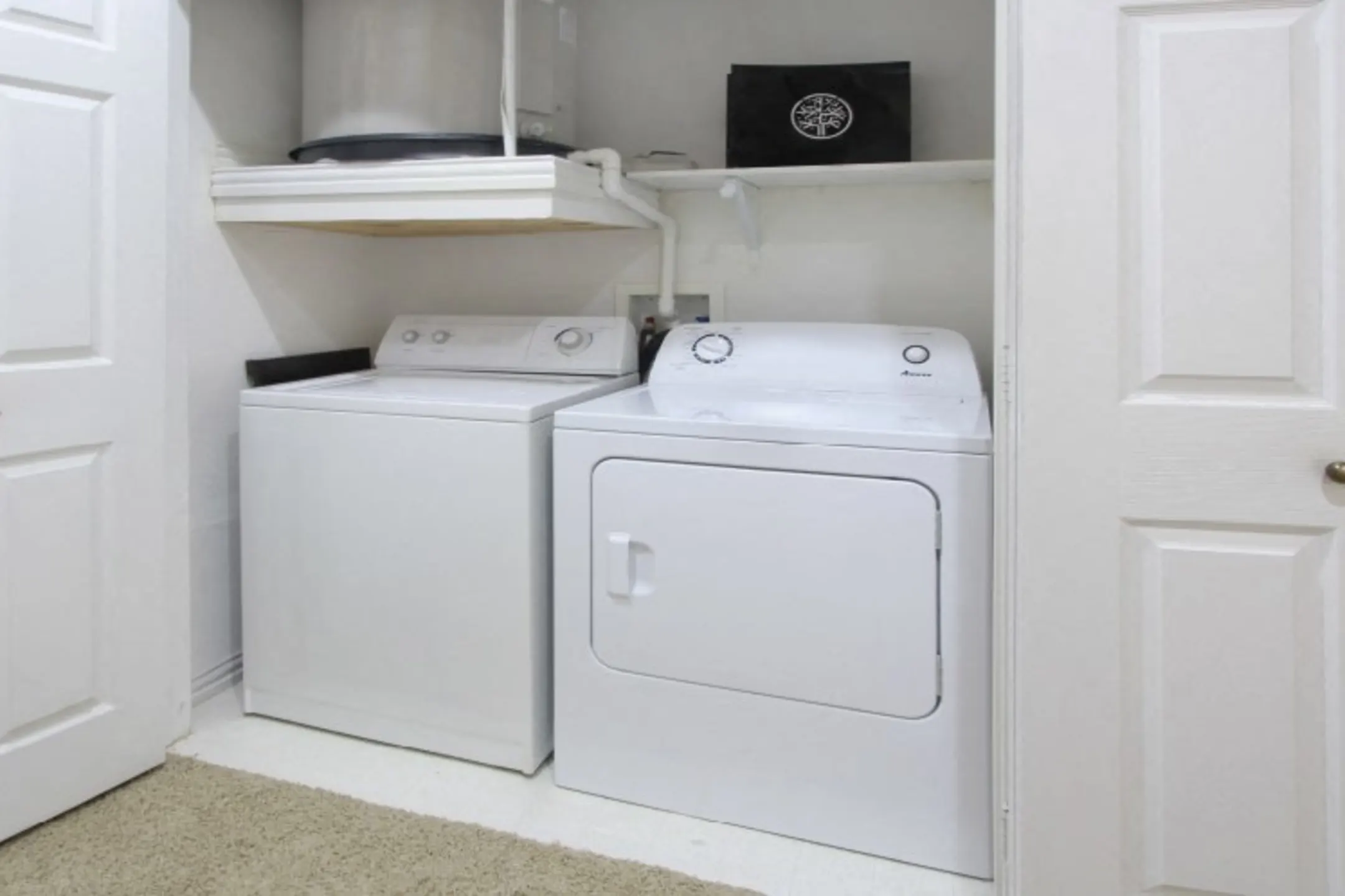 Saddlebrook Apartments Urbandale, IA 50322