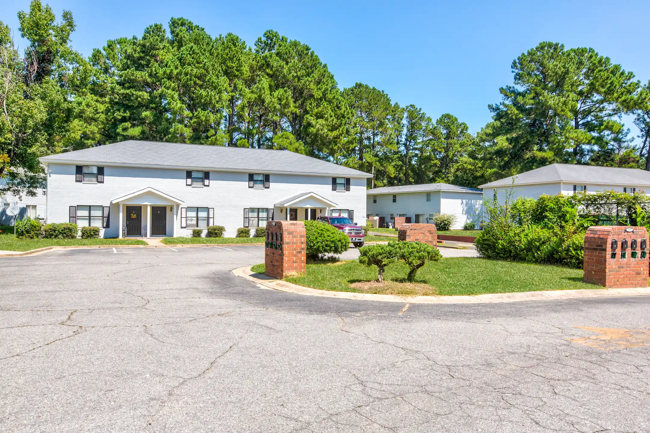 Claxton Pointe North Apartments 1003 Claxton Dairy Rd Dublin, GA