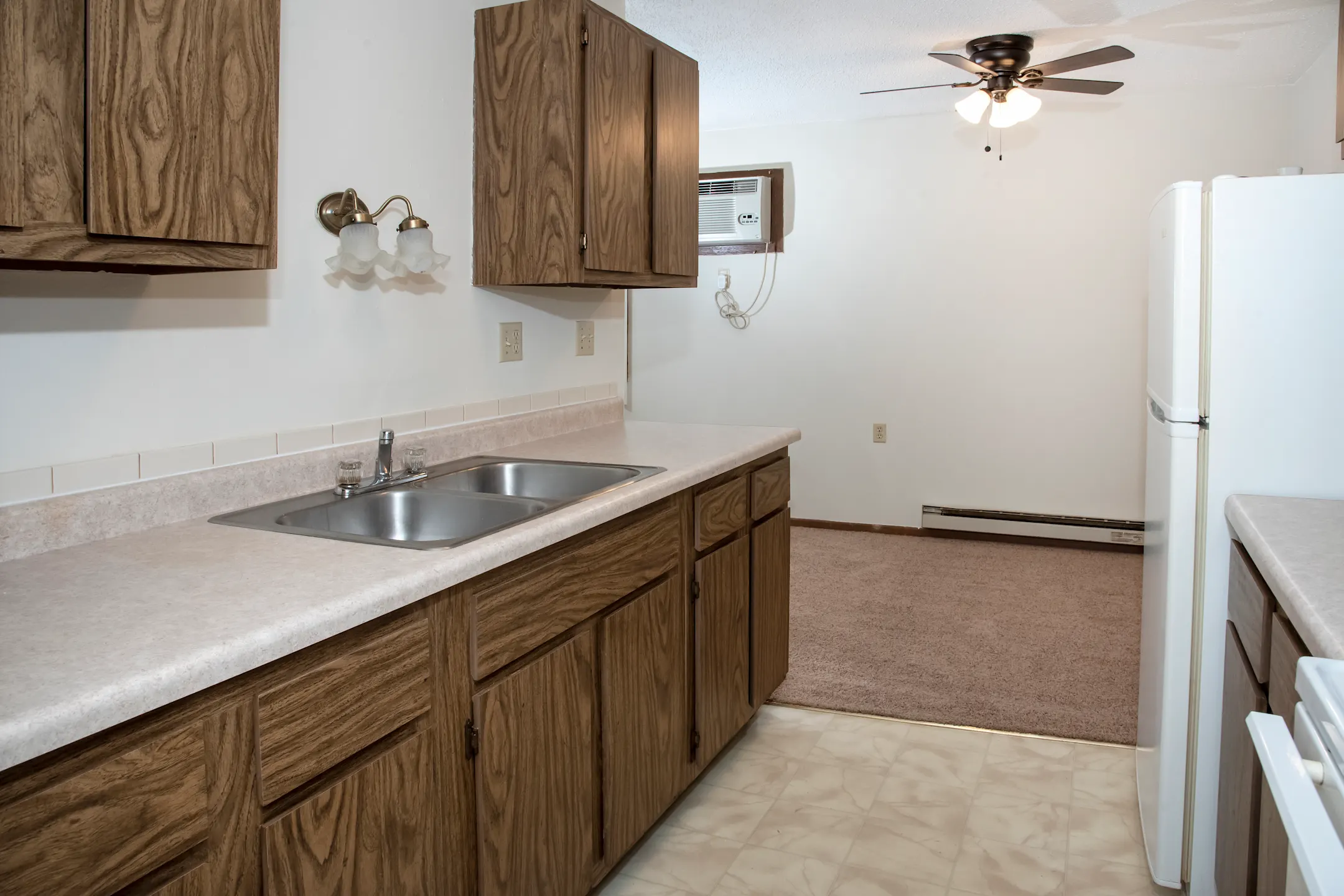 Laurel Place Apartments Apartments Fergus Falls, MN 56537