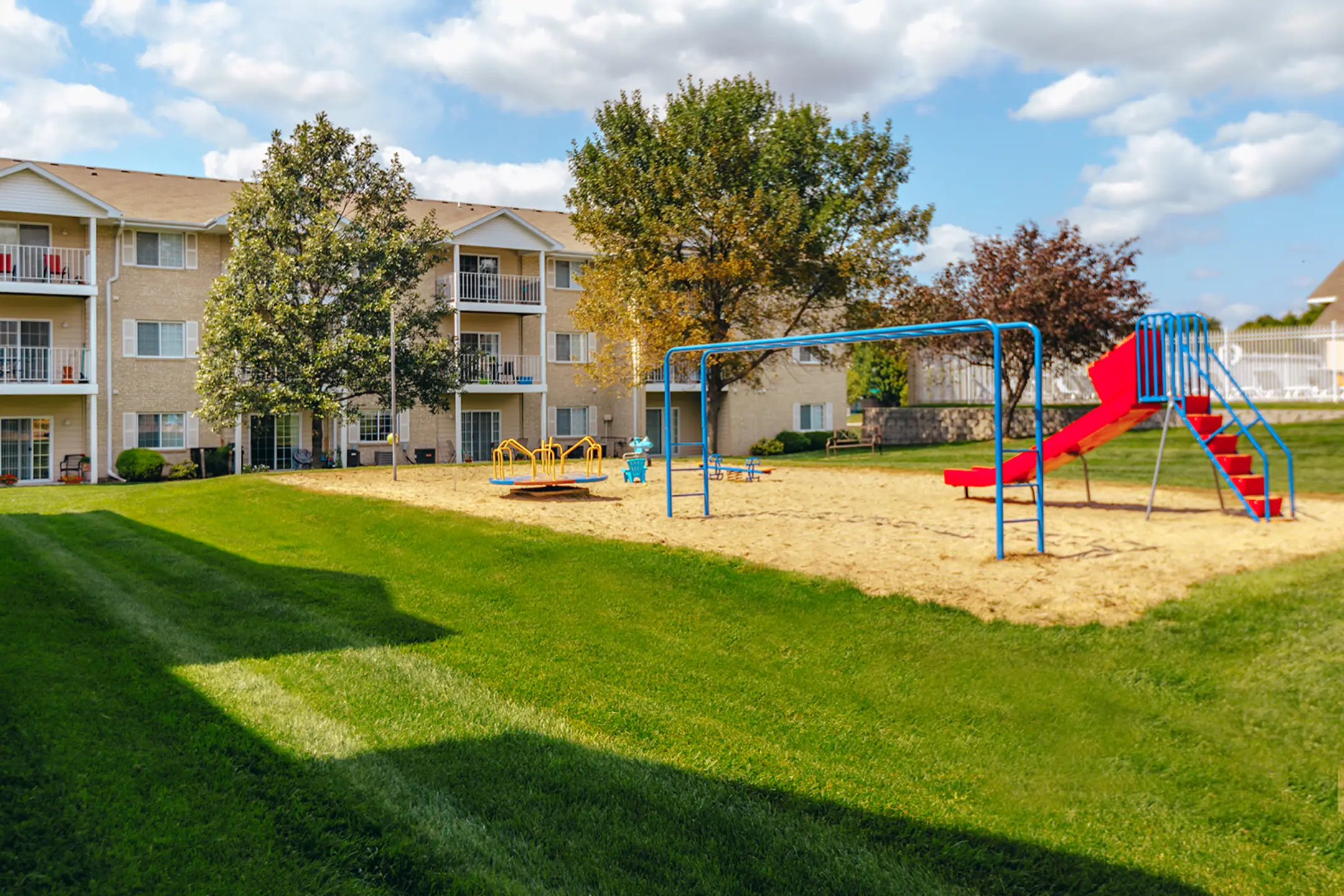 Sunridge Apartments 8311 Sunridge Rd Lincoln, NE Apartments for