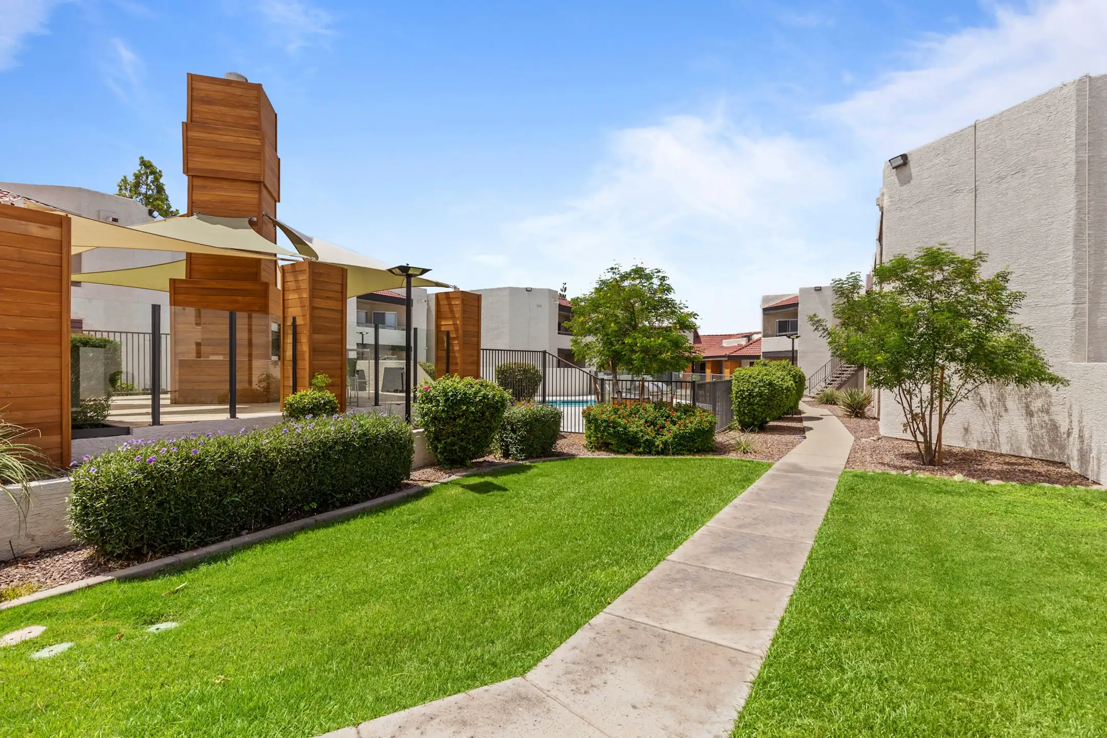 Tides on 67th Apartments Glendale, AZ 85301