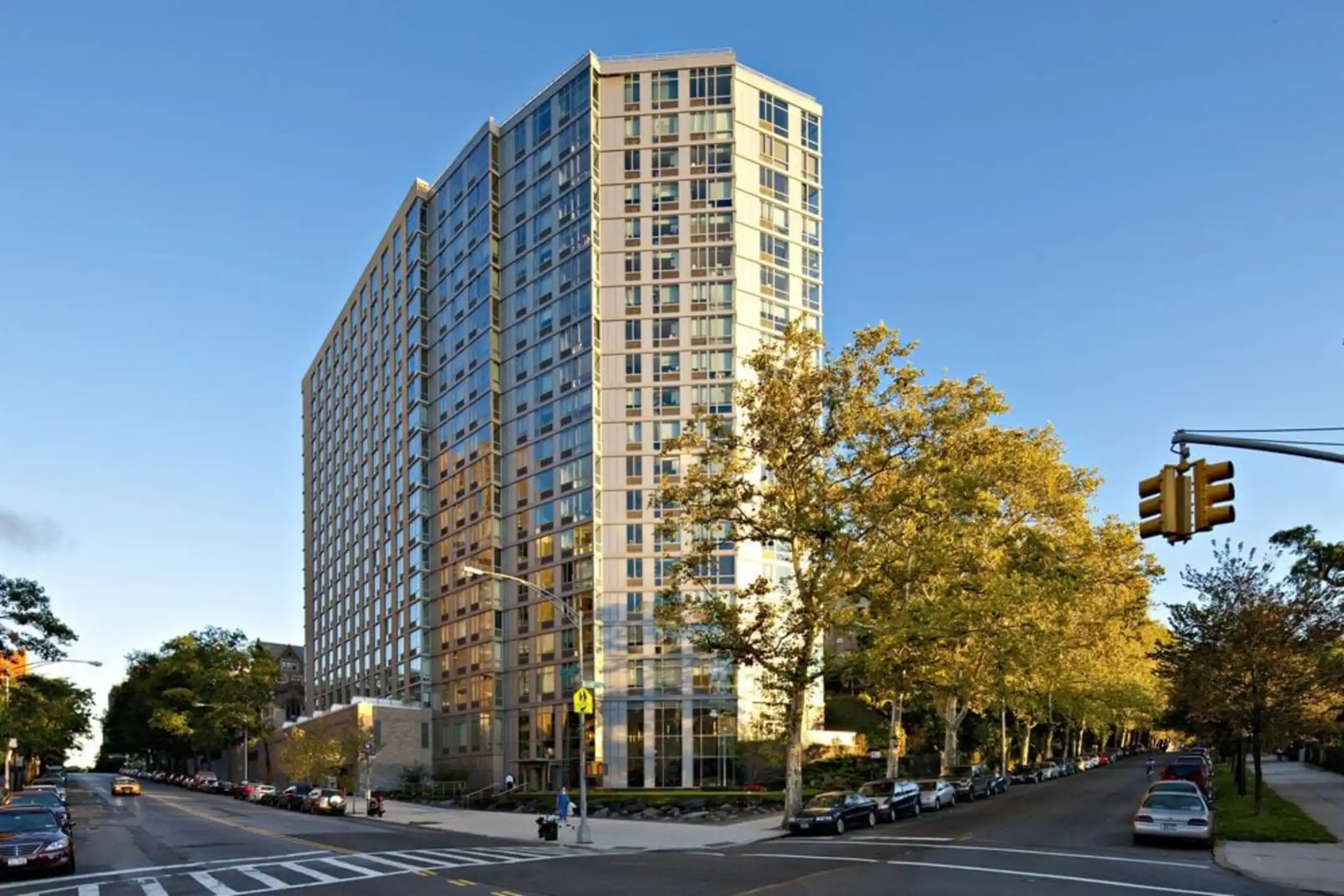 Avalon Morningside Park Apartments - New York, NY 10025