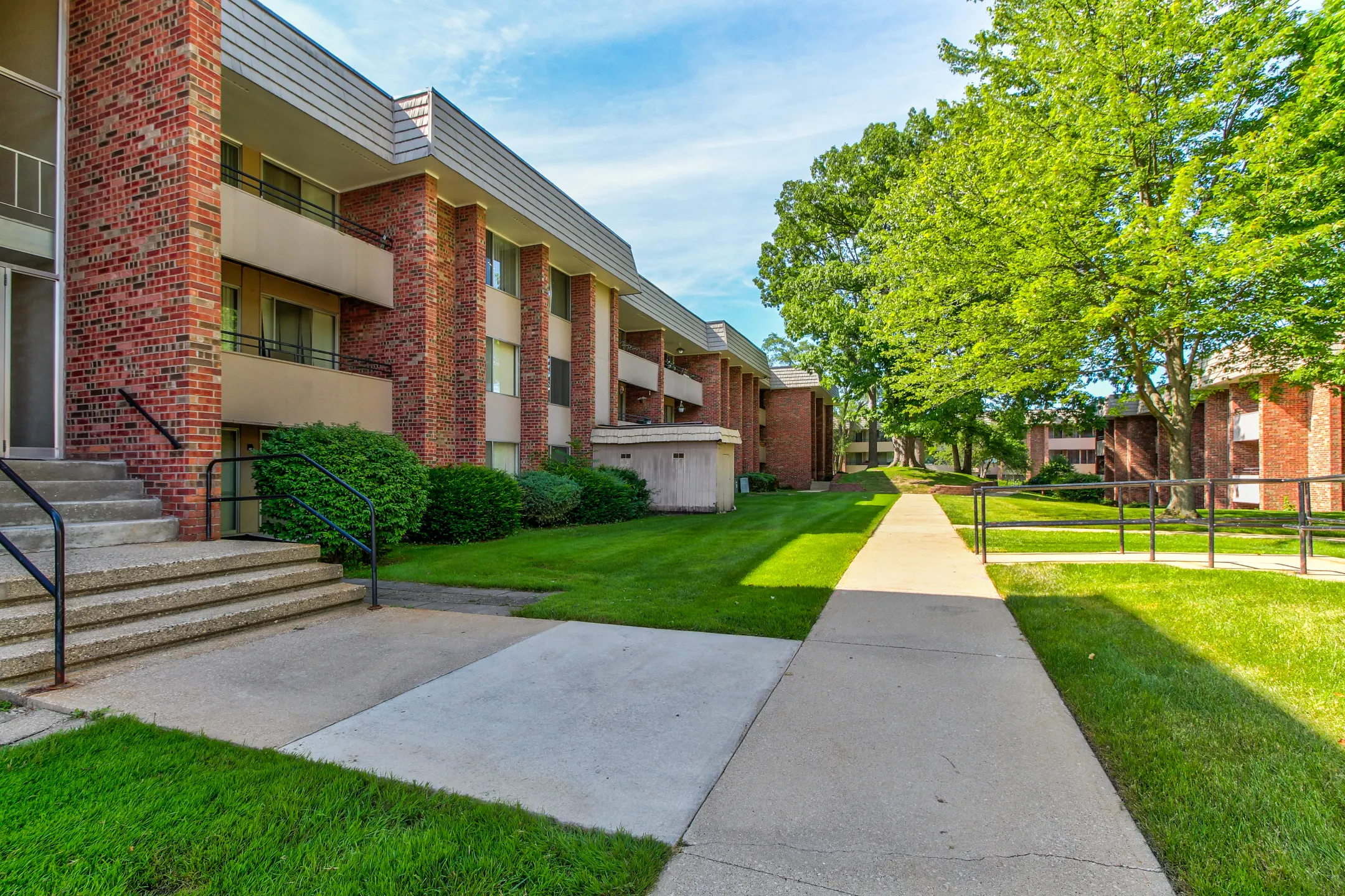 Regency Park Apartments Grand Rapids, MI 49506