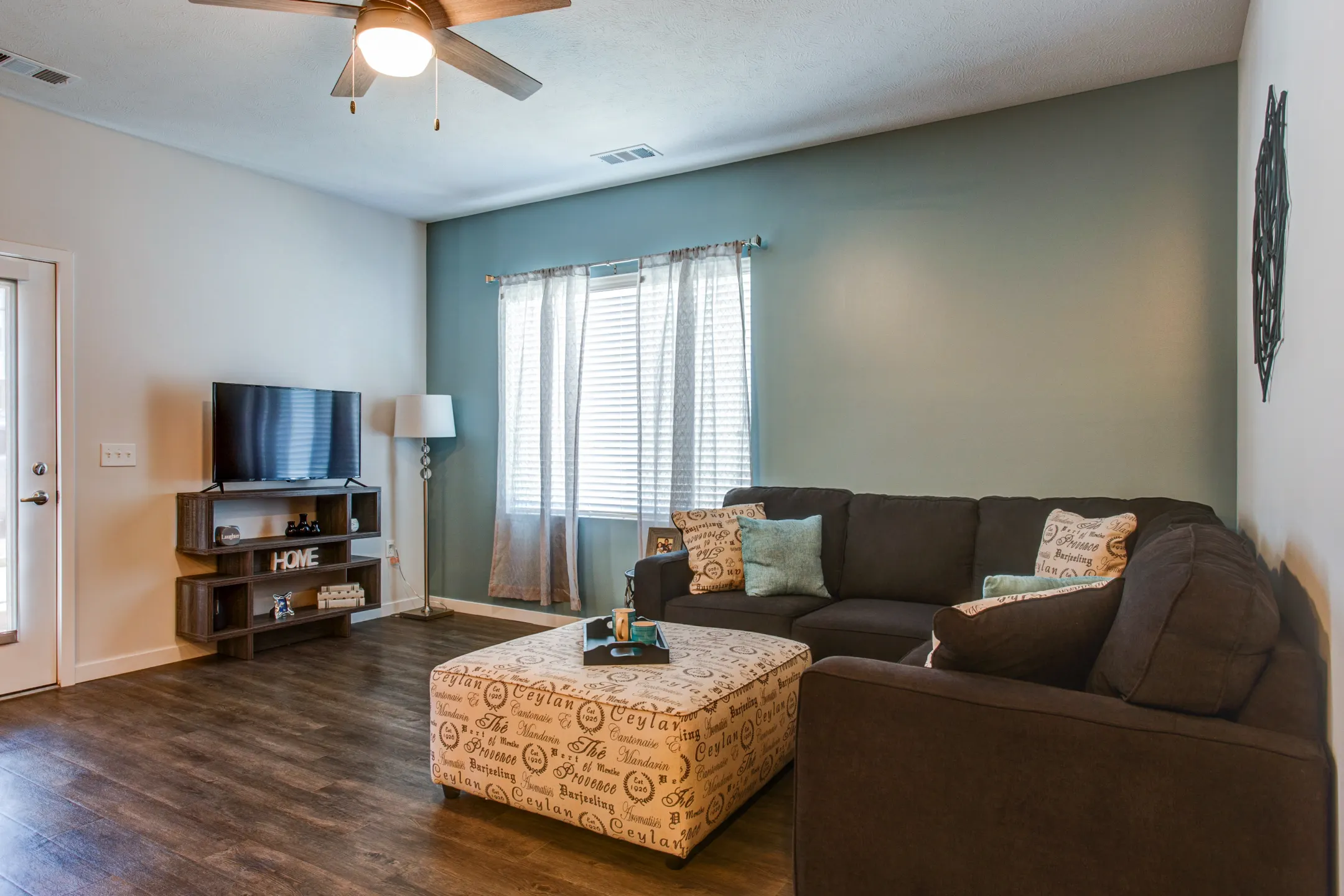 Living Room - Lofts at Fox Ridge - Raymore, MO