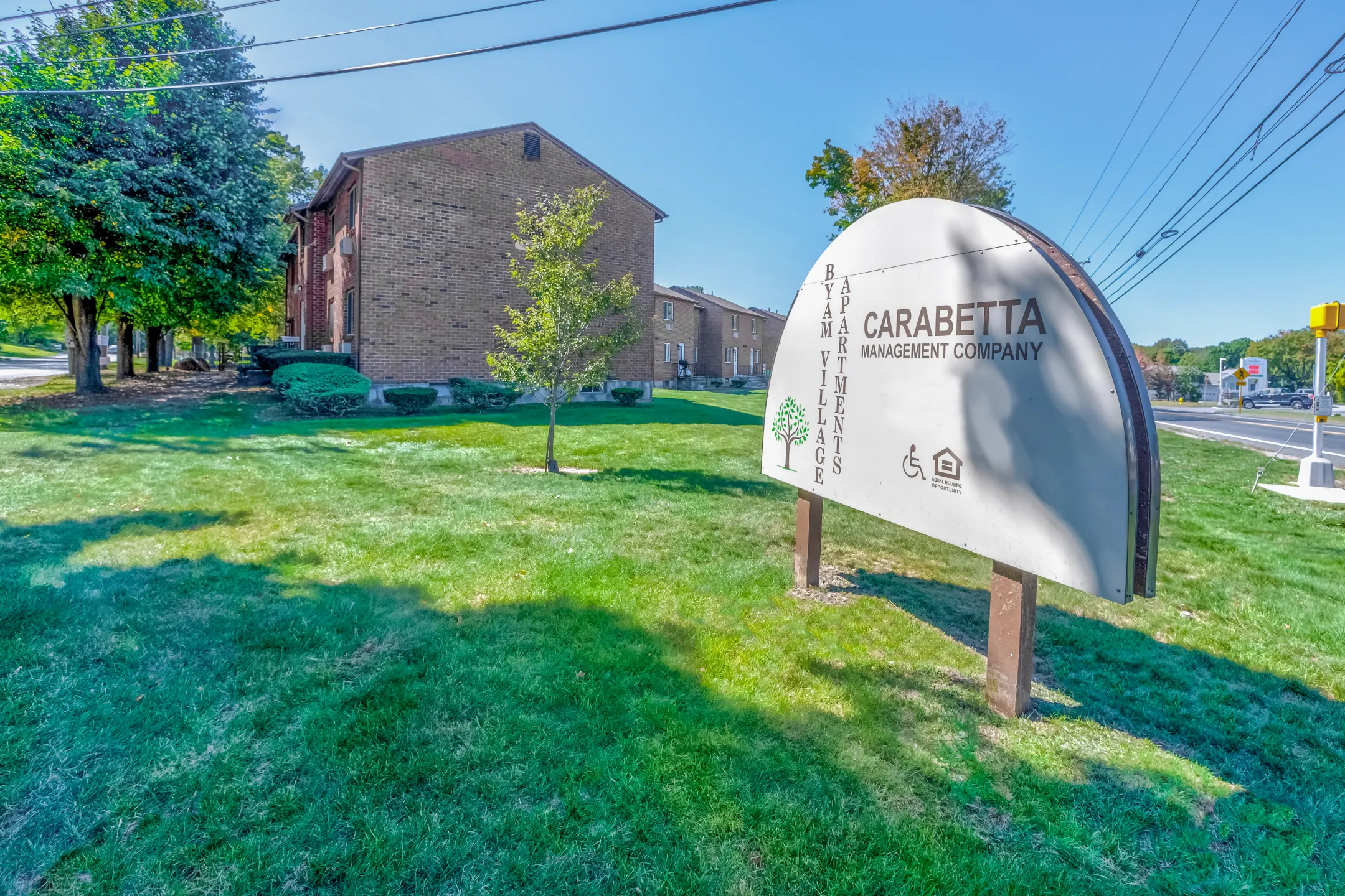 Community Signage - Deerfield Gardens - Waterbury, CT