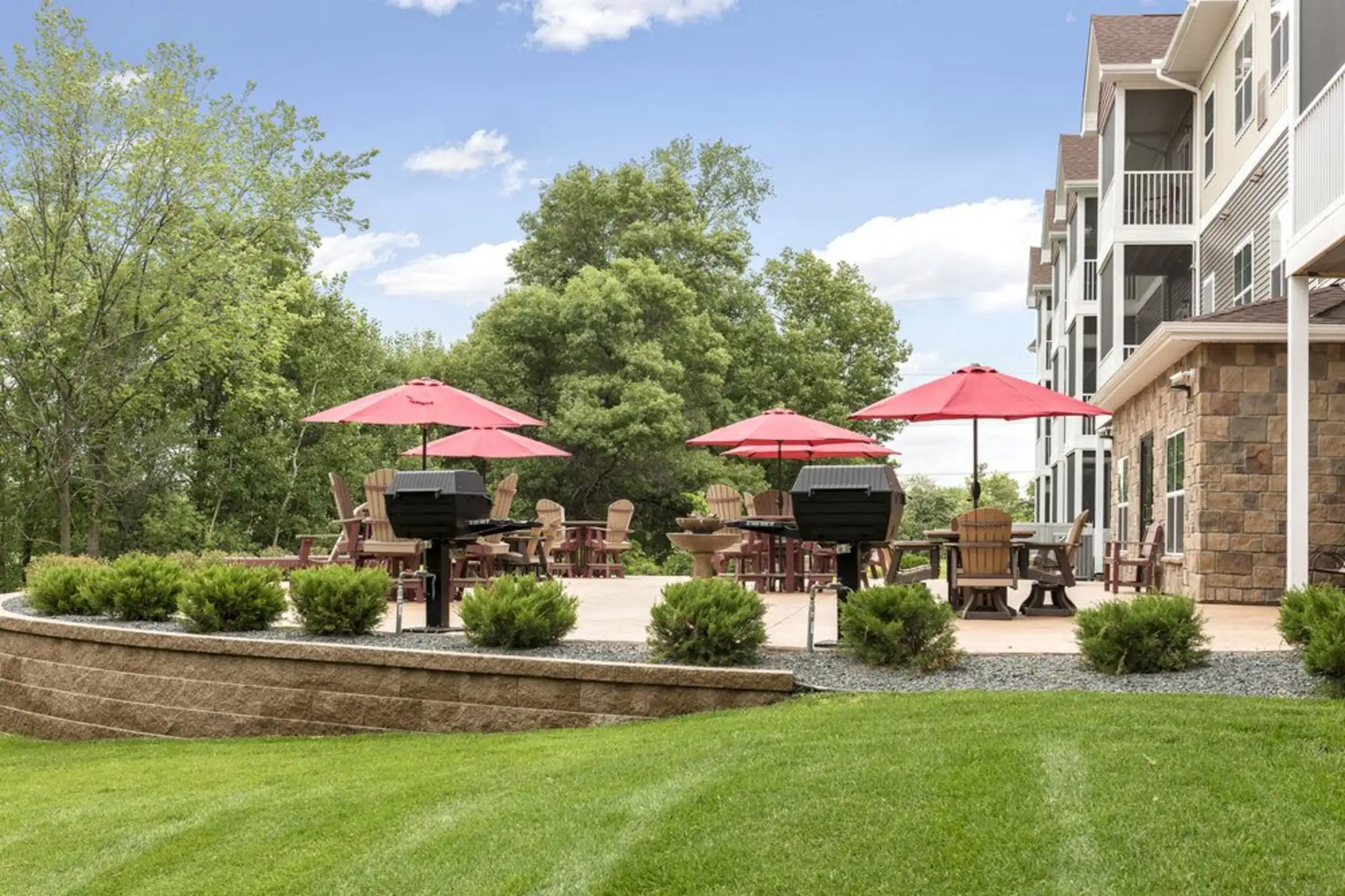 The Estates At Arbor Oaks Independent Senior Apartments Andover, MN 55304
