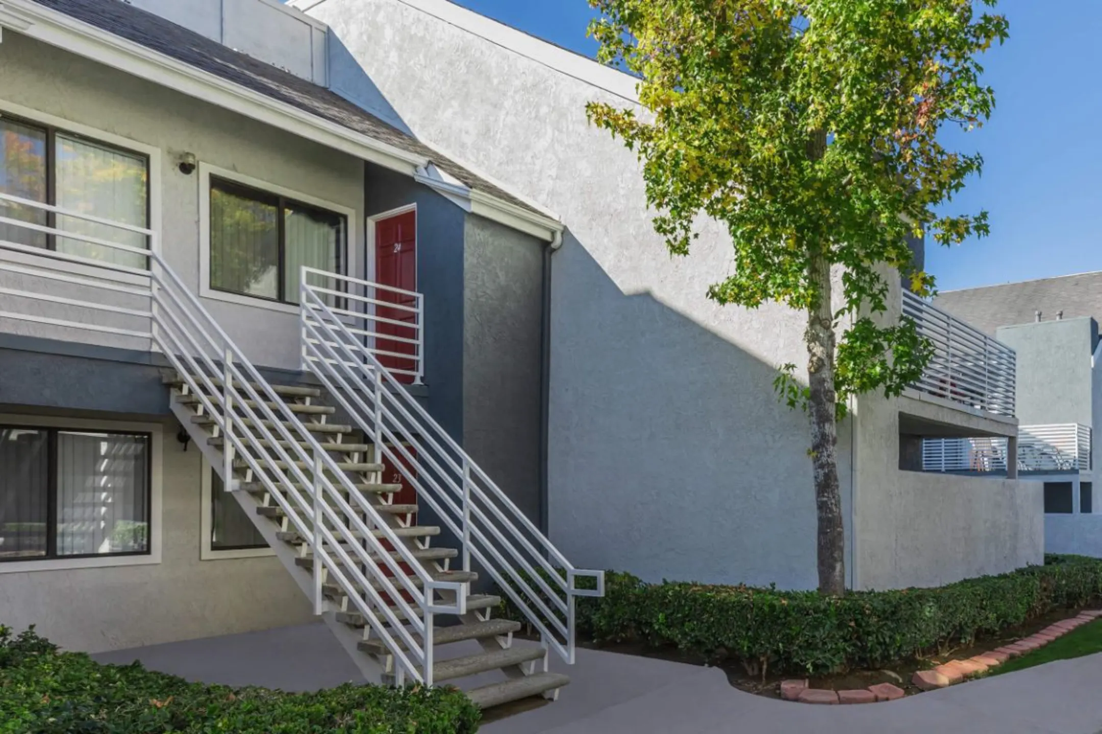 Madison Park Apartments - Riverside, CA