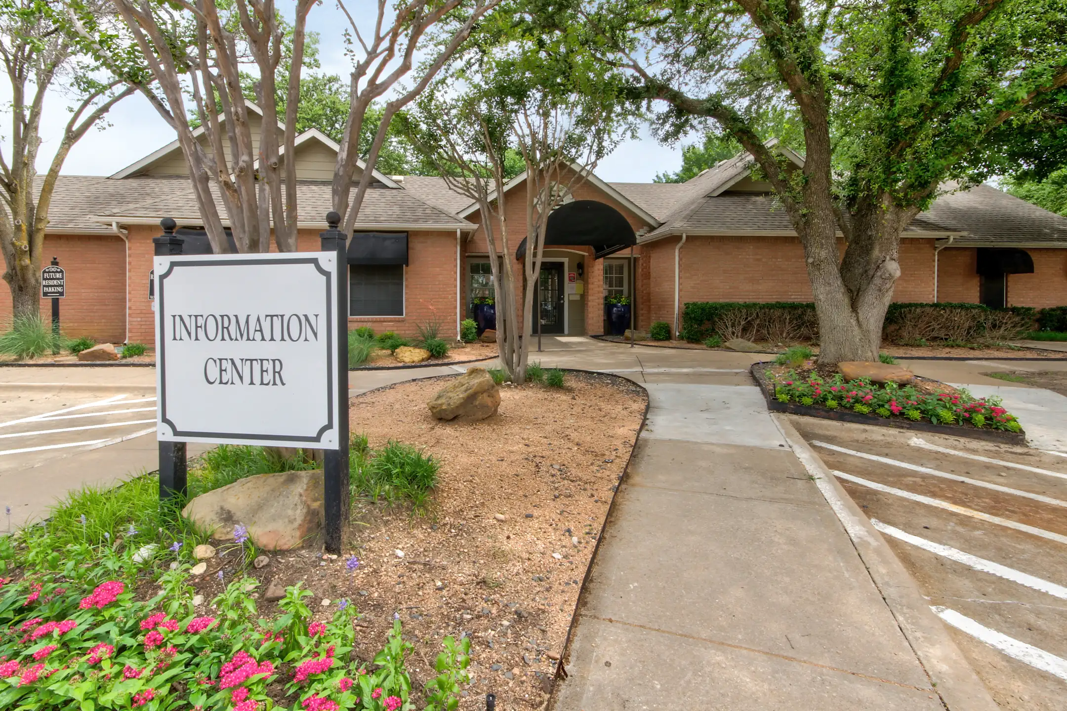 Garden Gate Apartments Apartments Plano, TX 75023
