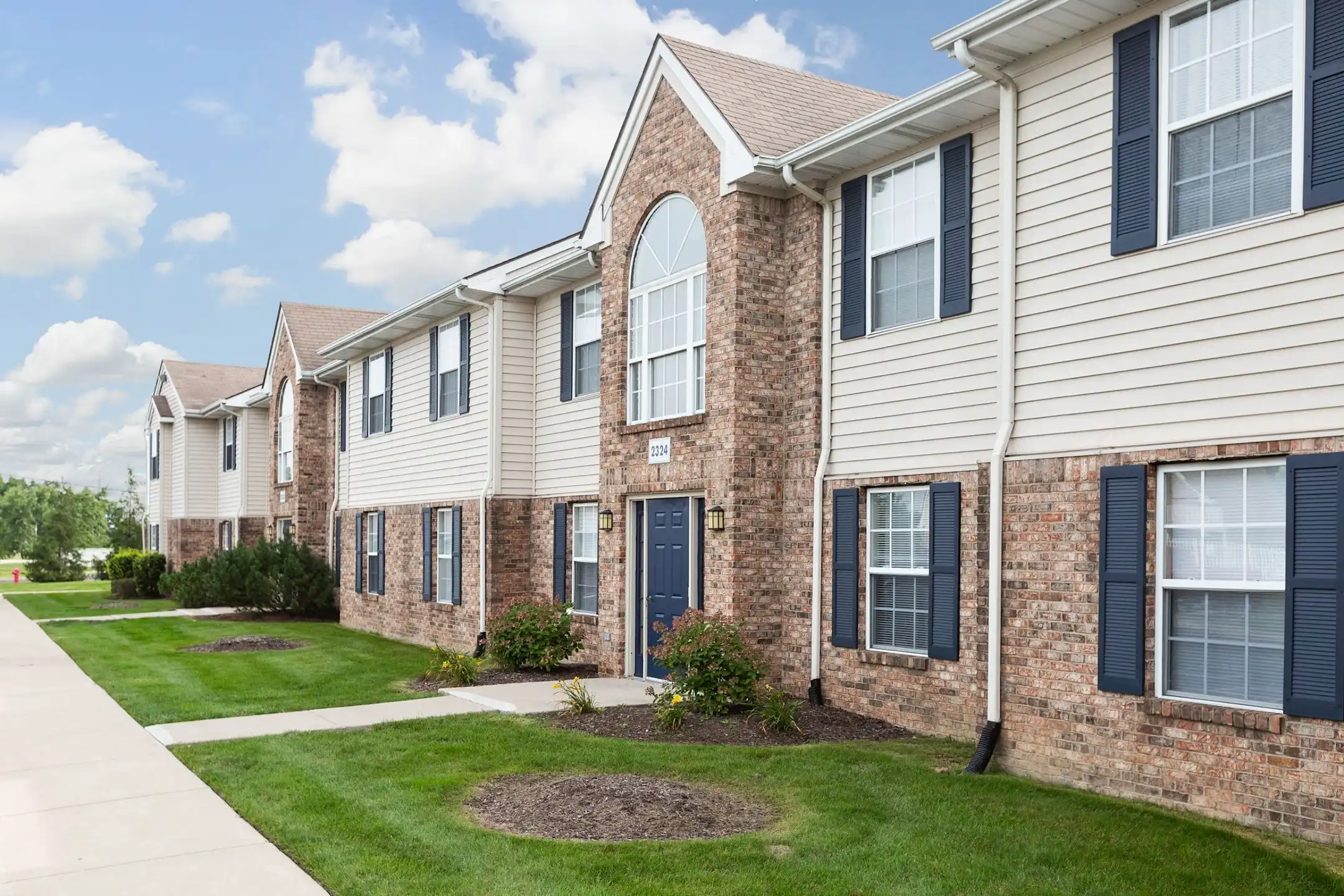 Island Club Apartments 2302 E Wallen Rd Fort Wayne, IN Apartments