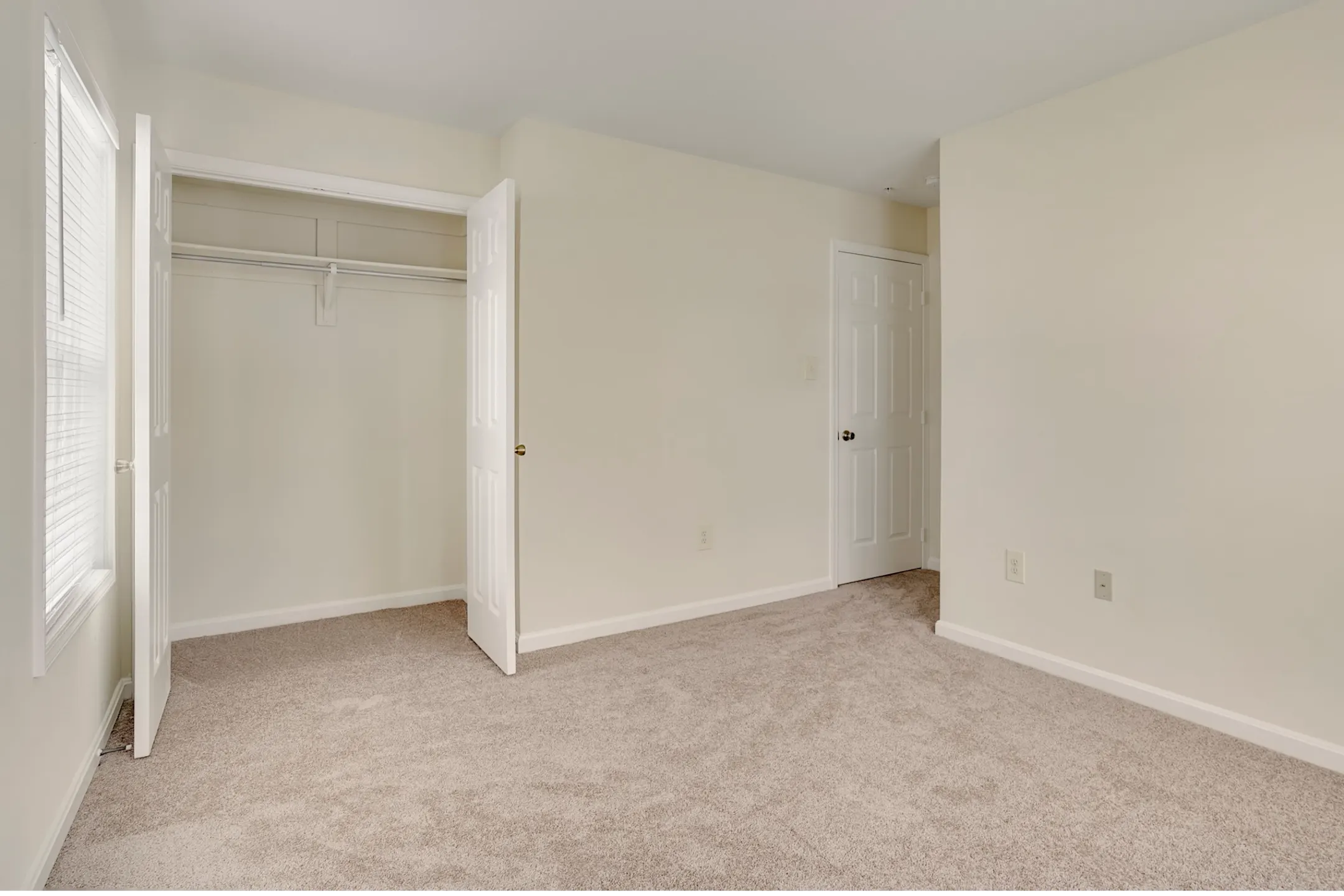 Piney Ridge Townhomes 964a Marimich Ct Sykesville, MD Apartments