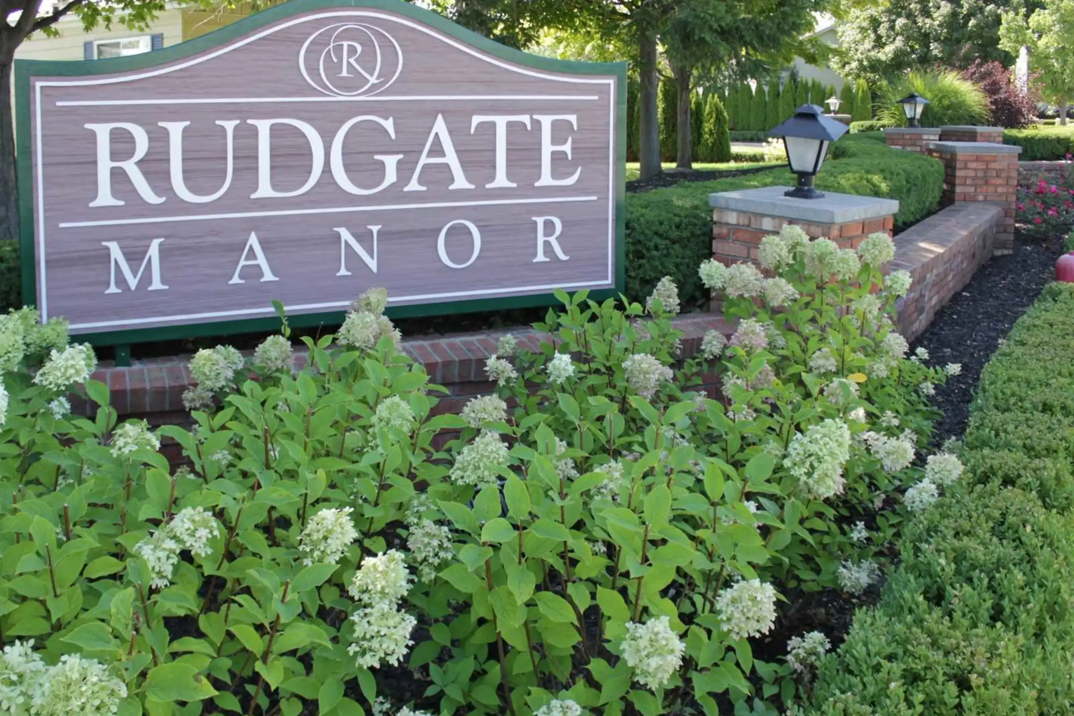 Rudgate Manor