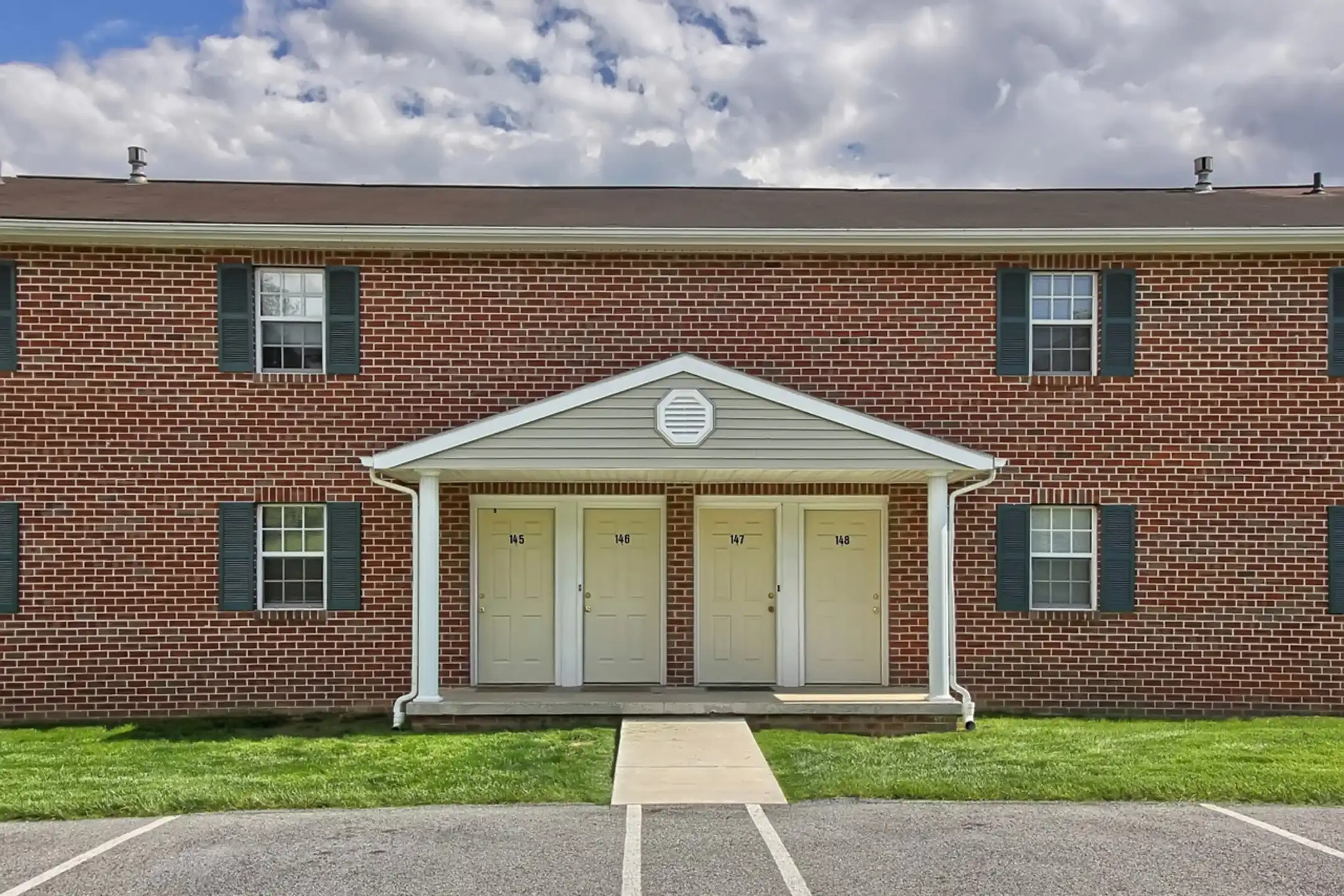 Apartments At Waterford Apartments York, PA 17402