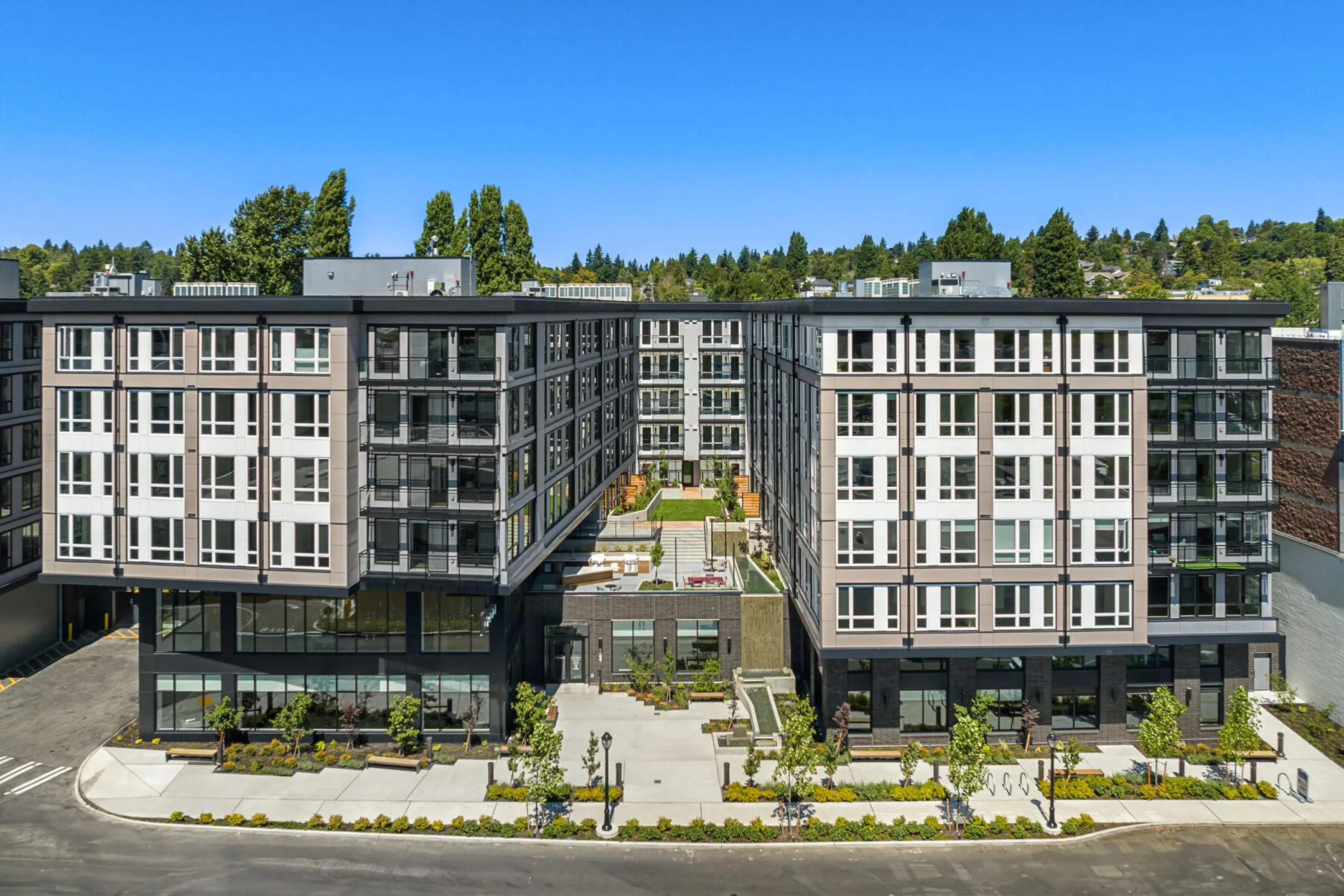 Building - Broadstone Strata - Seattle, WA