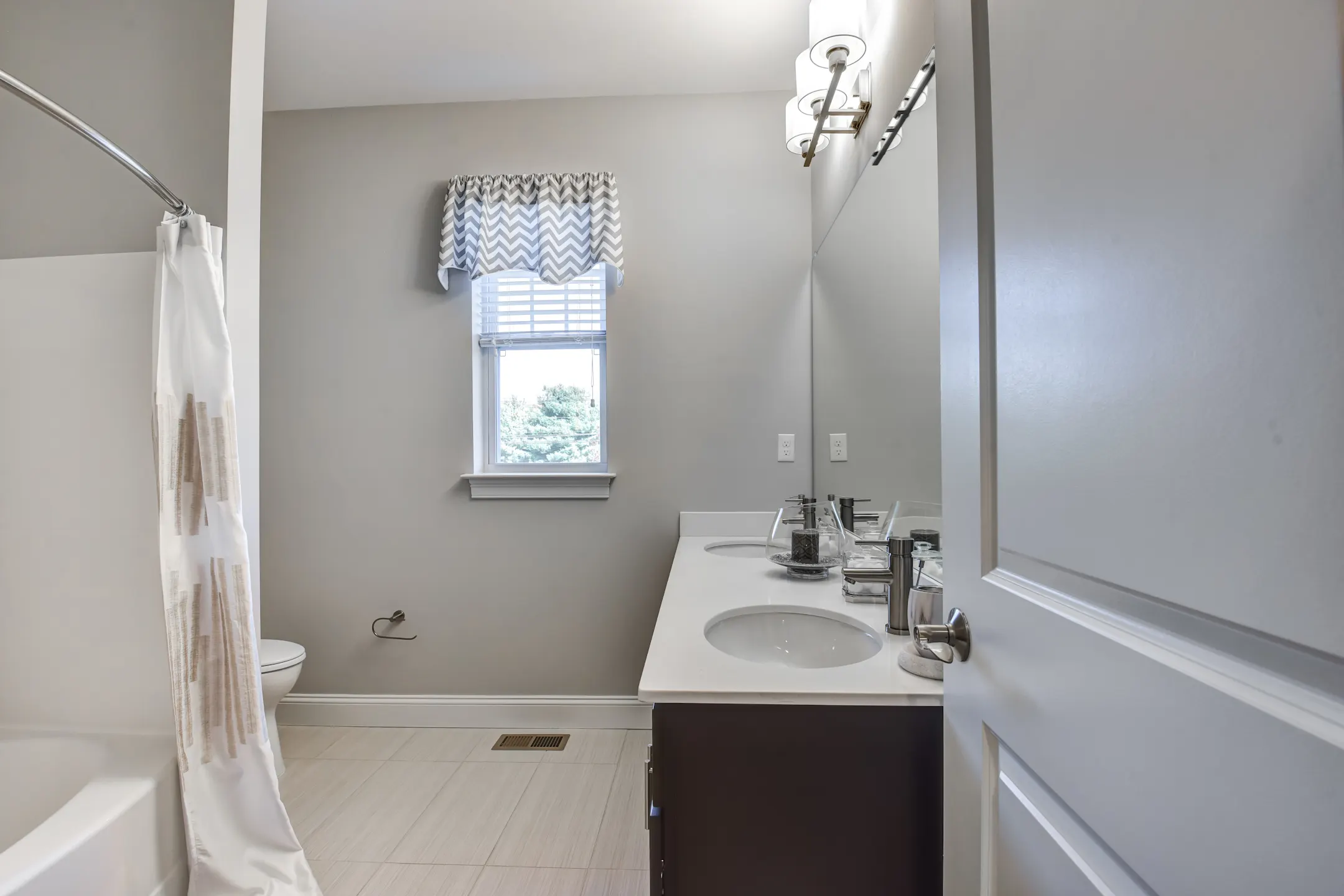 The Residences at Oakland Road Apartments South Windsor, CT 06074