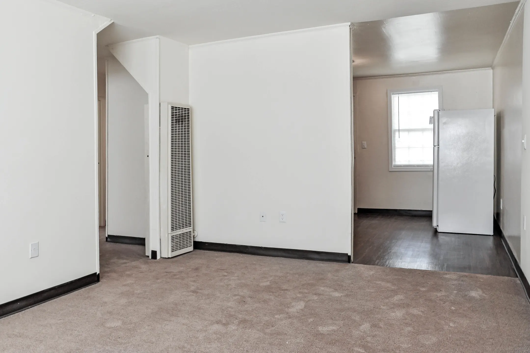 Living Room - Ingleside Square Apartments - Norfolk, VA