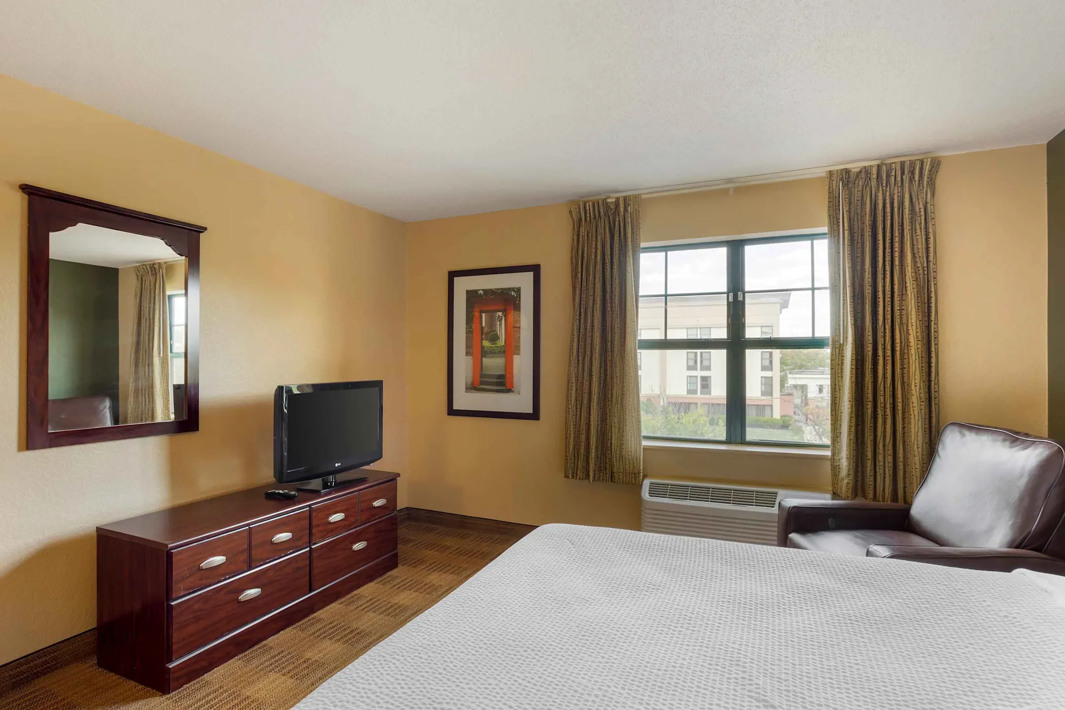 Furnished Studio Philadelphia Mt. Laurel Crawford Place