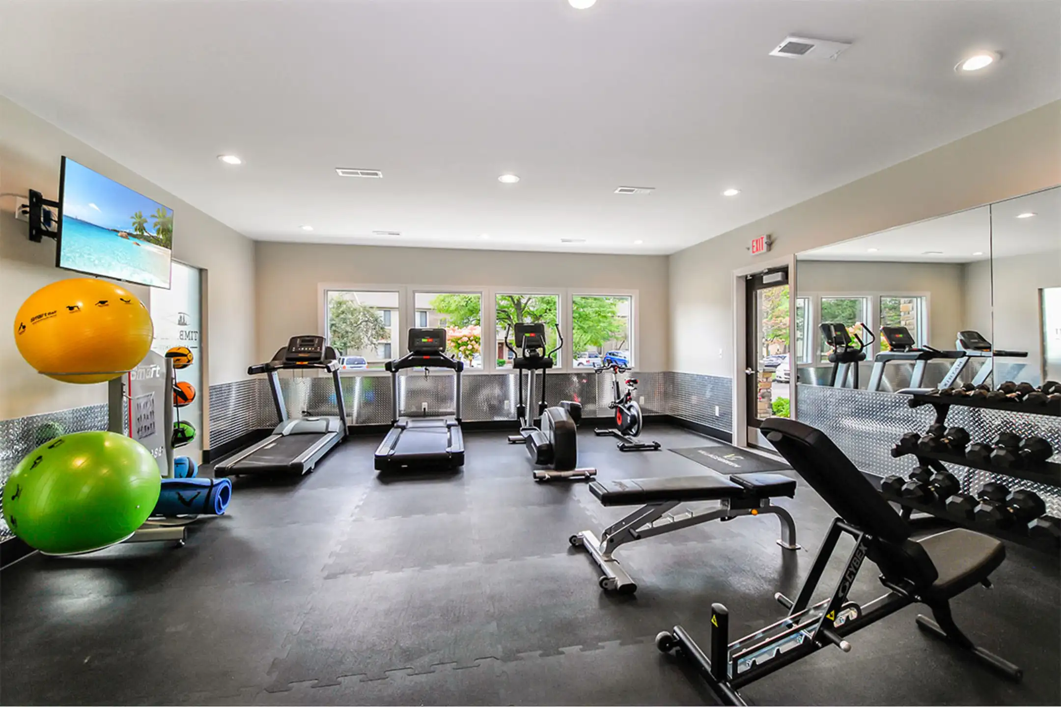 Timberidge Apartments - Farmington Hills, MI