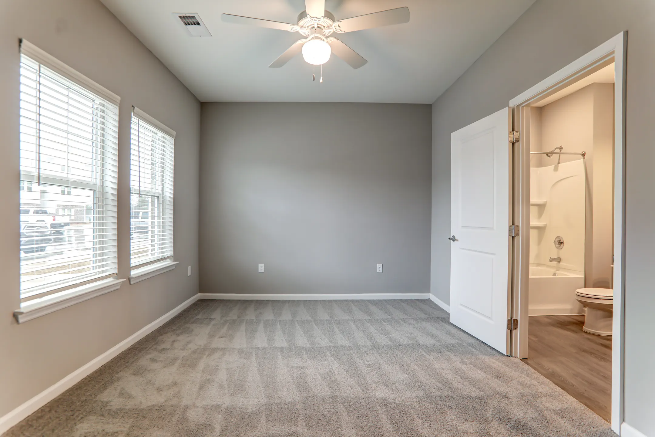 Spartan Ridge Apartments Eight Mile, AL 36613