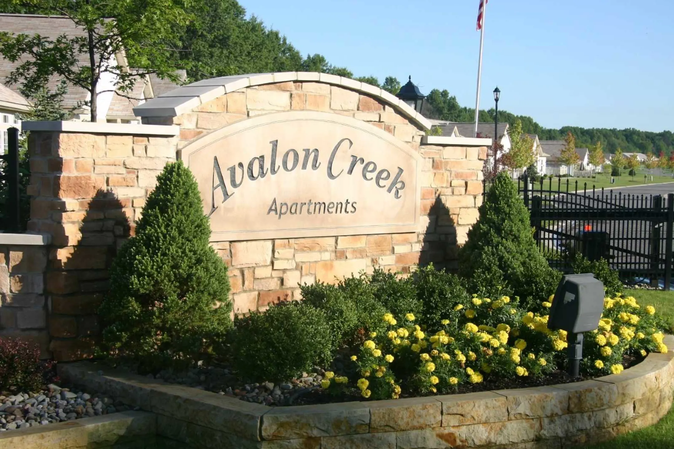 Community Signage - Avalon Creek - Vienna, OH