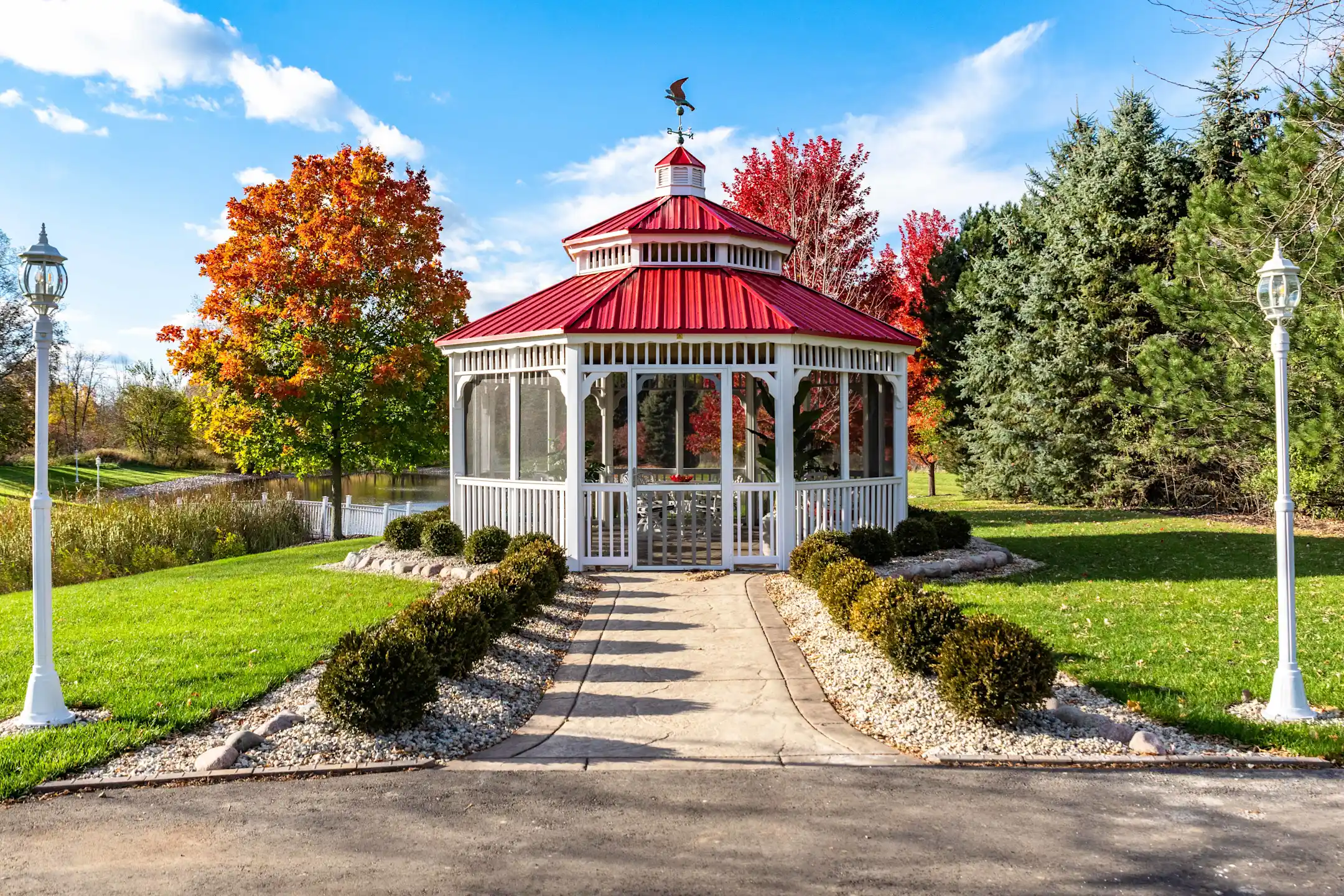 Canterbury Crossing Luxury Apartment Homes Apartments Pewaukee, WI 53072