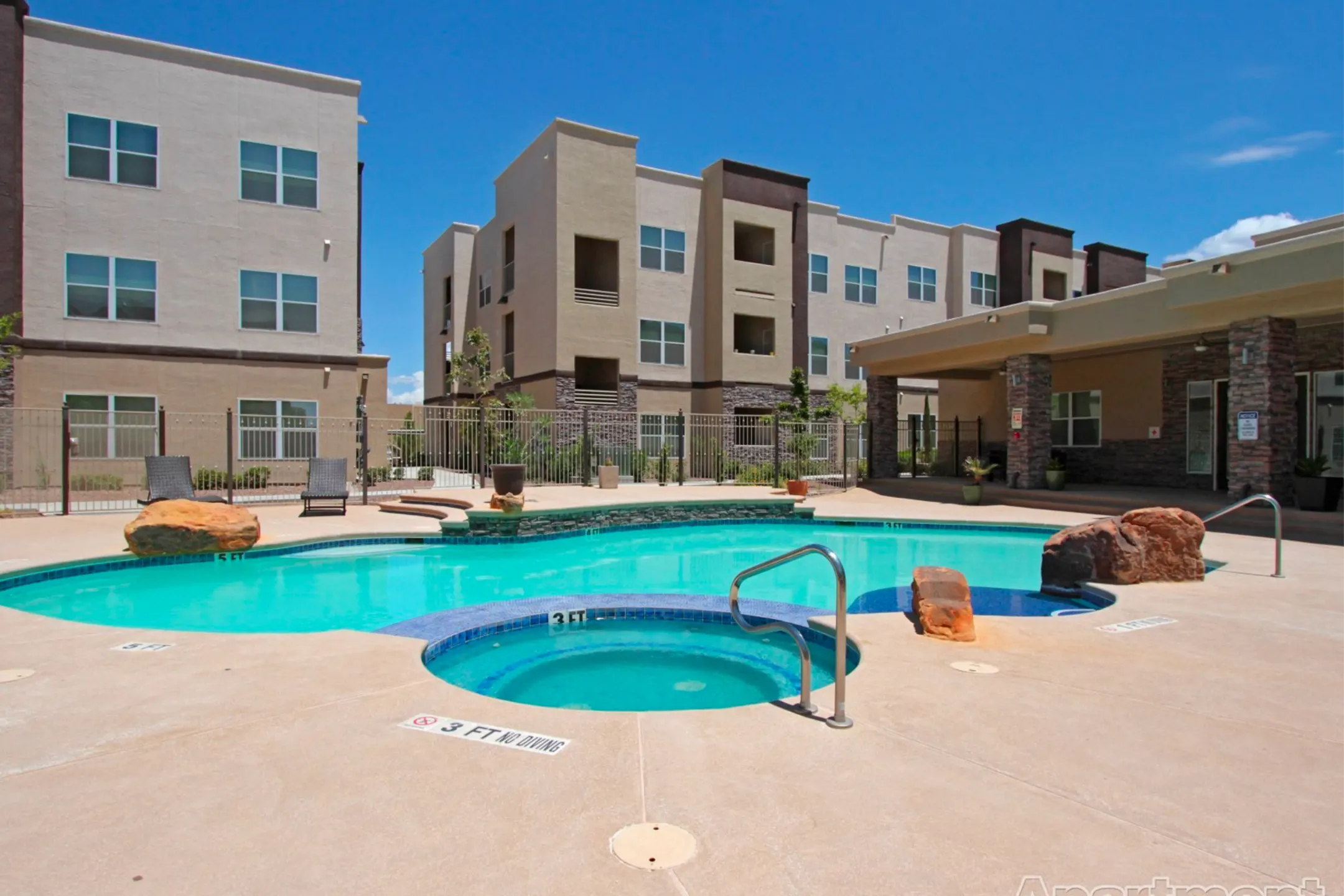Pool - Villas at Helen Troy Apartments - El Paso, TX
