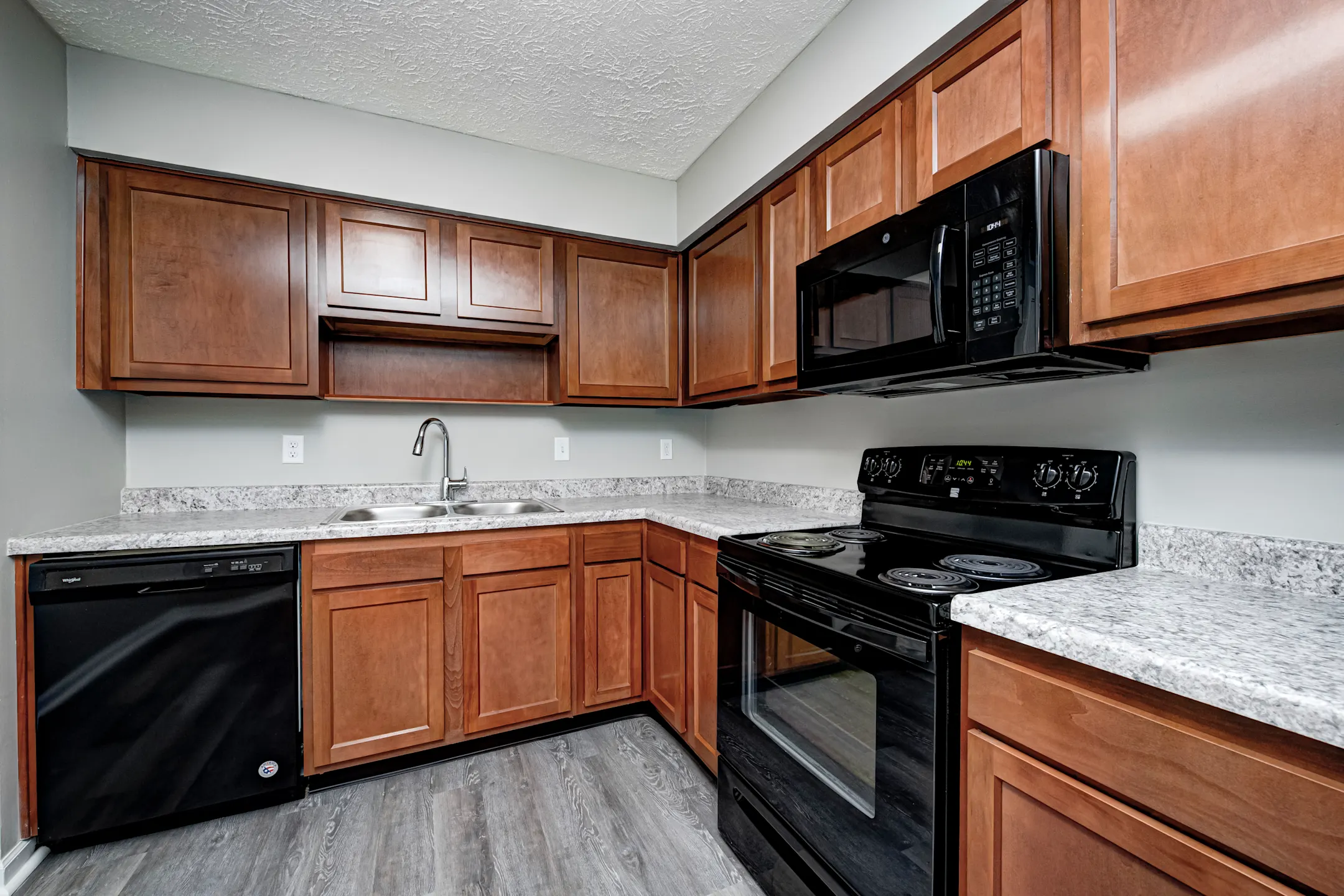 Kitchen - Ivy Knoll - Indianapolis, IN