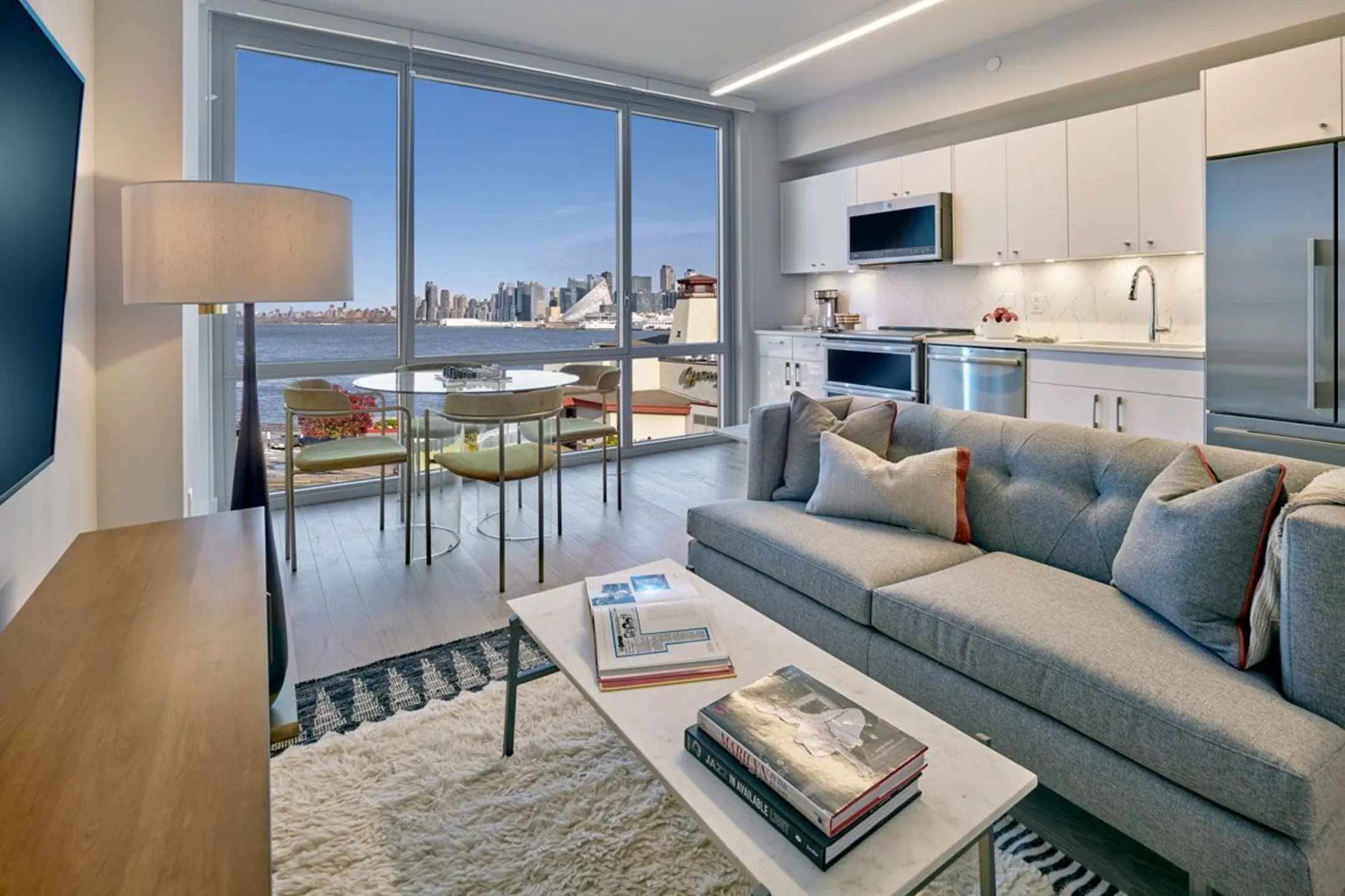 Living Room - Harbor 1500 - Weehawken, NJ