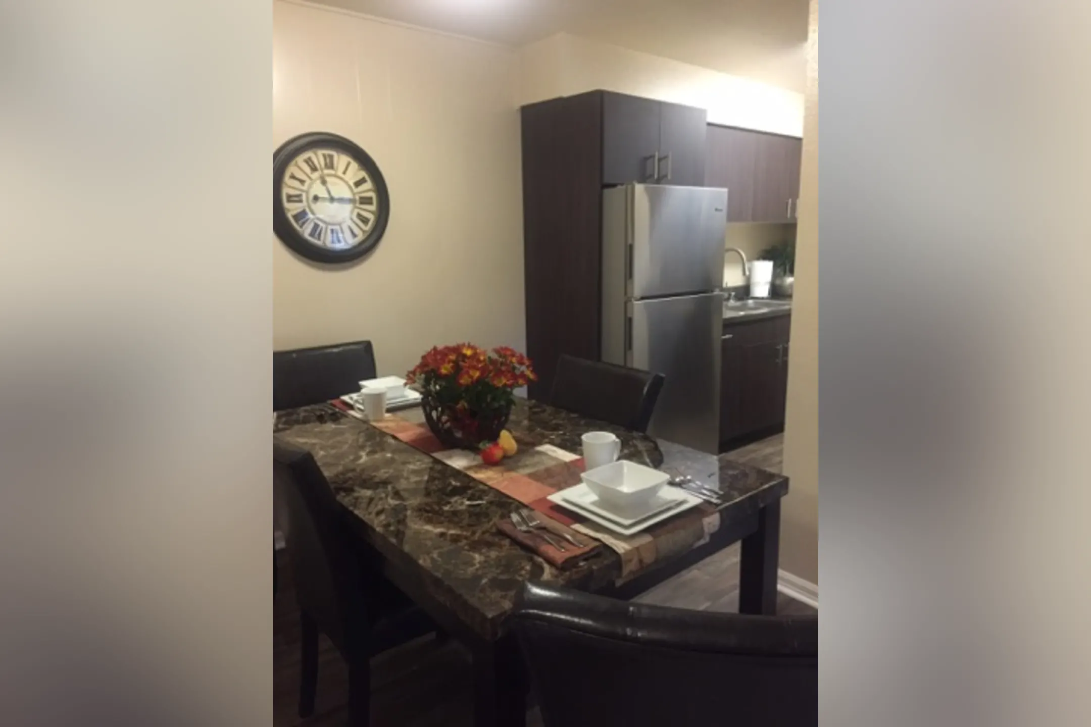 Dining Room - Aspenleaf Apartments - Fort Collins, CO