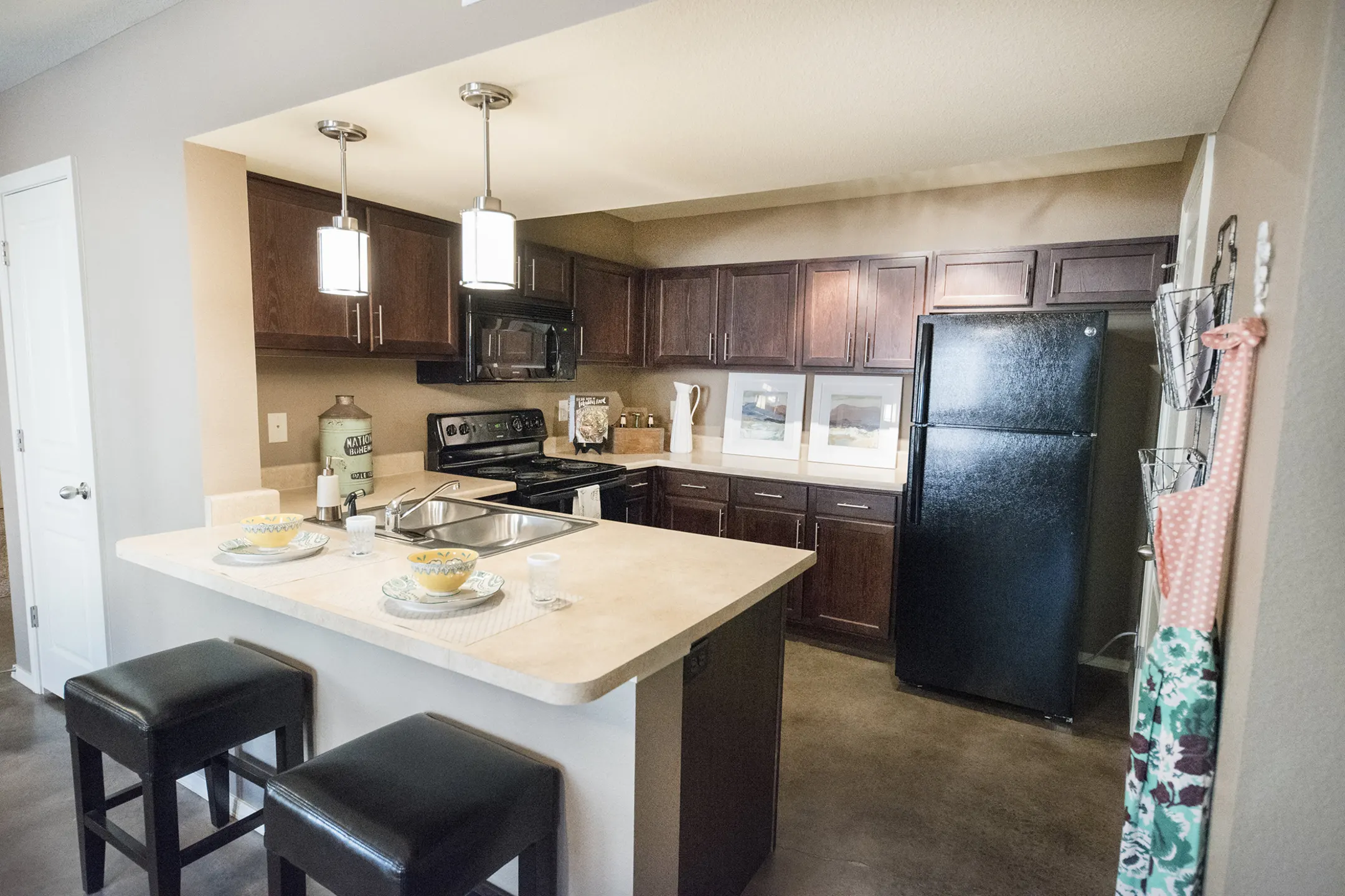 Kitchen - Centerstone Apartments - Conway, AR