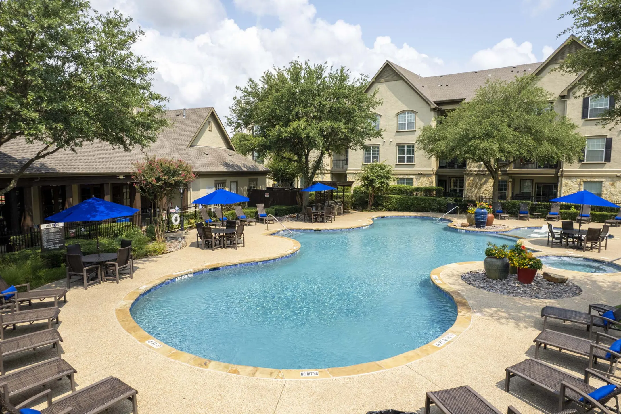 Pool - Camden Riverwalk Apartments - Grapevine, TX