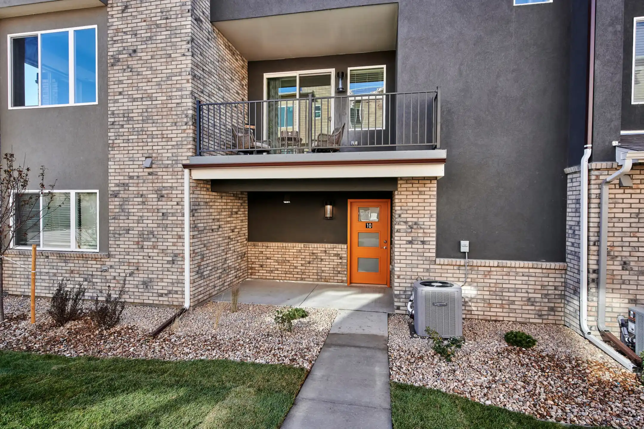 Creekline Townhomes 8625 E Iliff Ave Denver, CO Townhomes for Rent