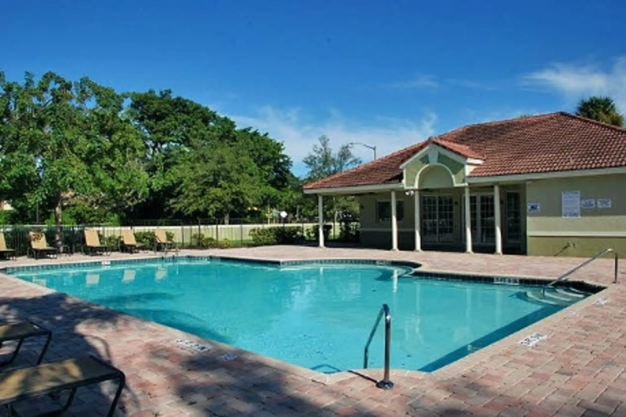 ARIUM Cypress Lakes Apartments Oakland Park, FL 33309