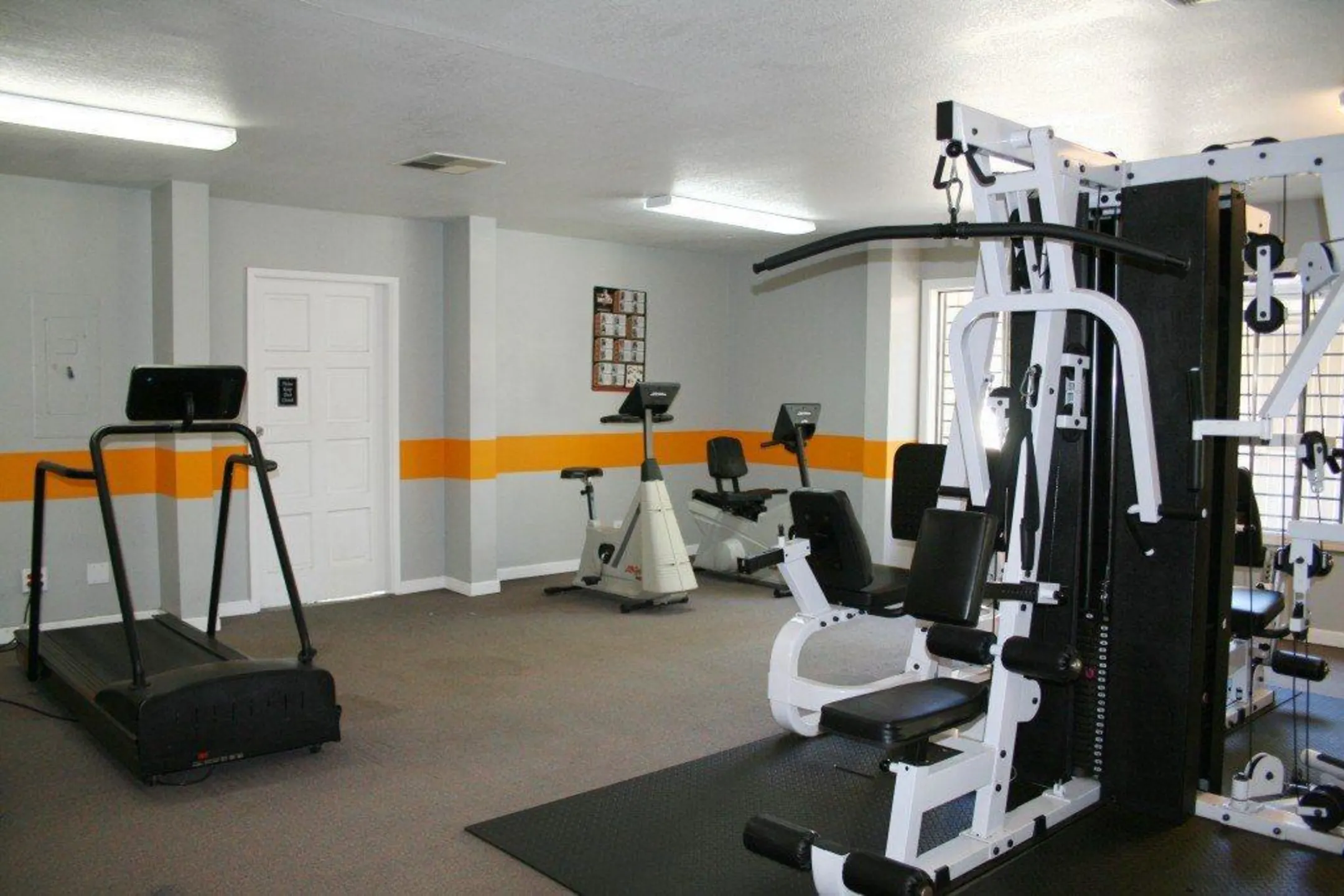 Fitness Weight Room - Oakwood - Stockton, CA