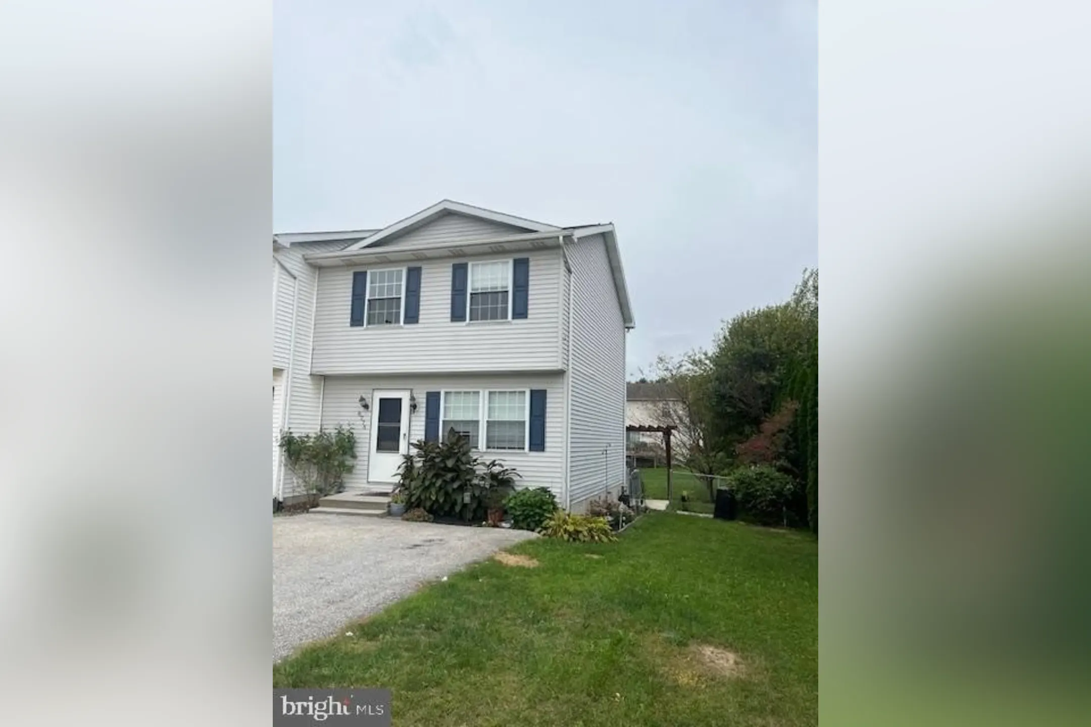 8776 Kings Rd Unit 19  