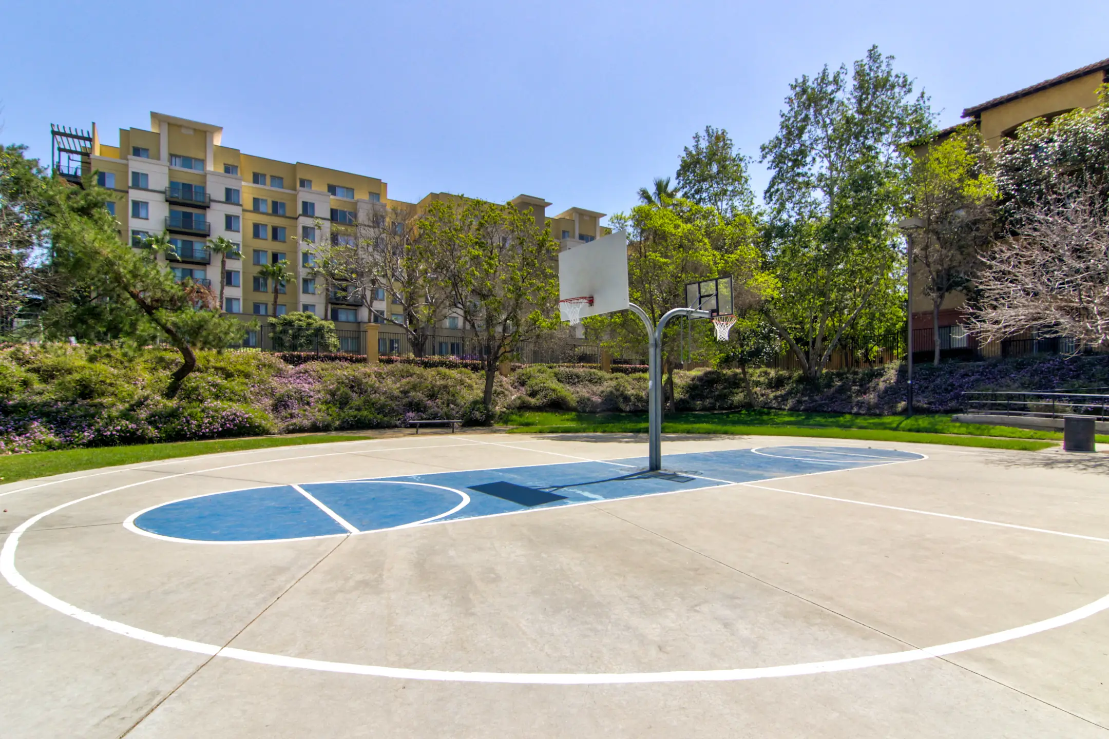 GrandMarc at University Village OffCampus Student Housing 3549 Iowa